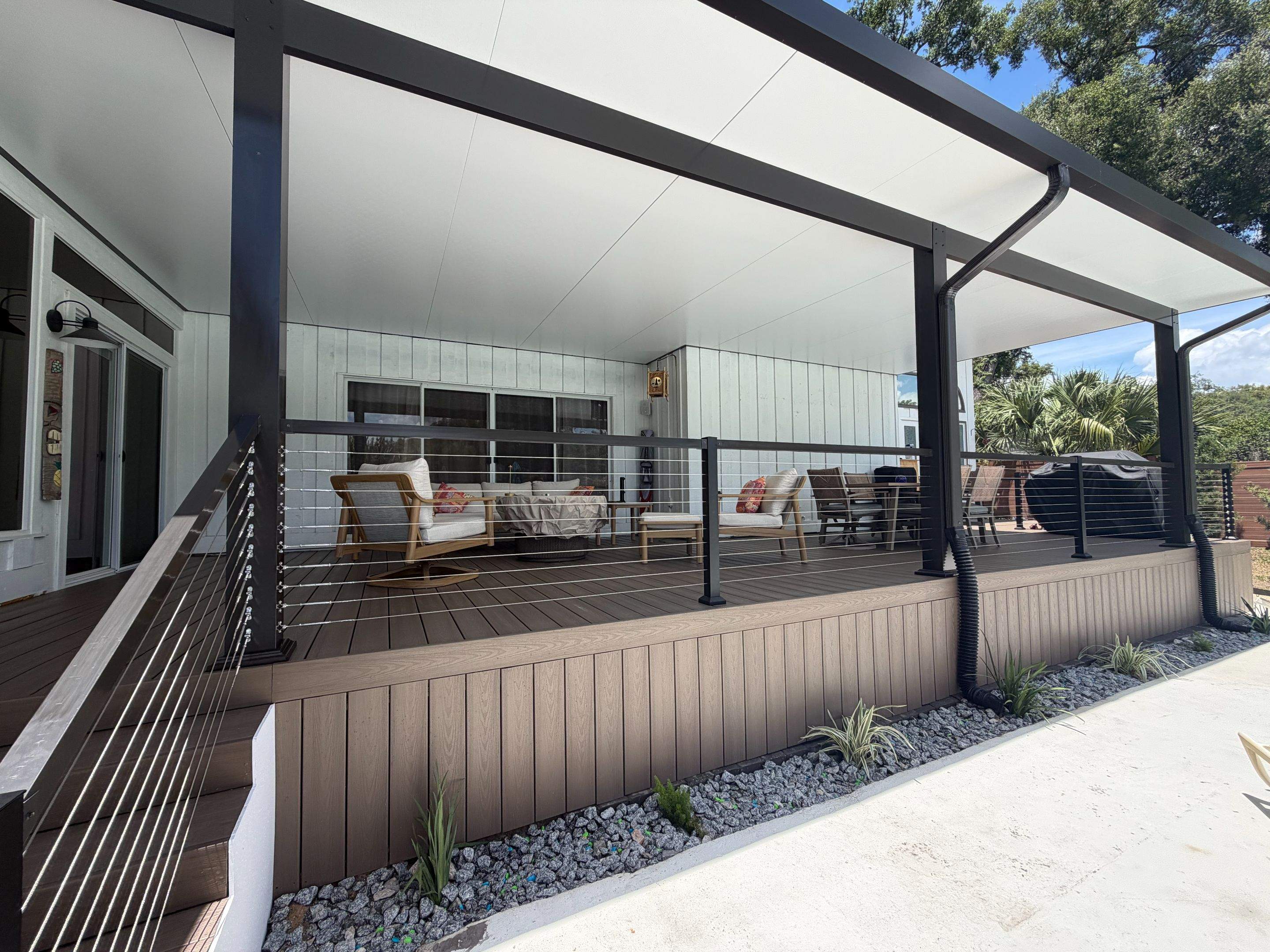 Aluminun patio cover using Deckorators venture by Orlando pergolas