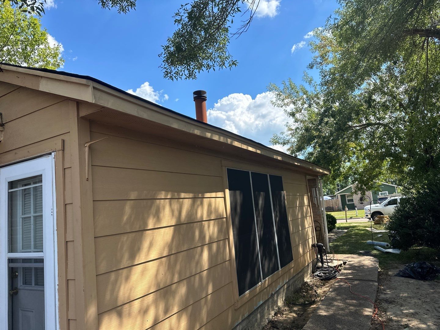 Hail Damage using Owen's Corning Duration (Lifetime) Shingles by Roof Repair Company