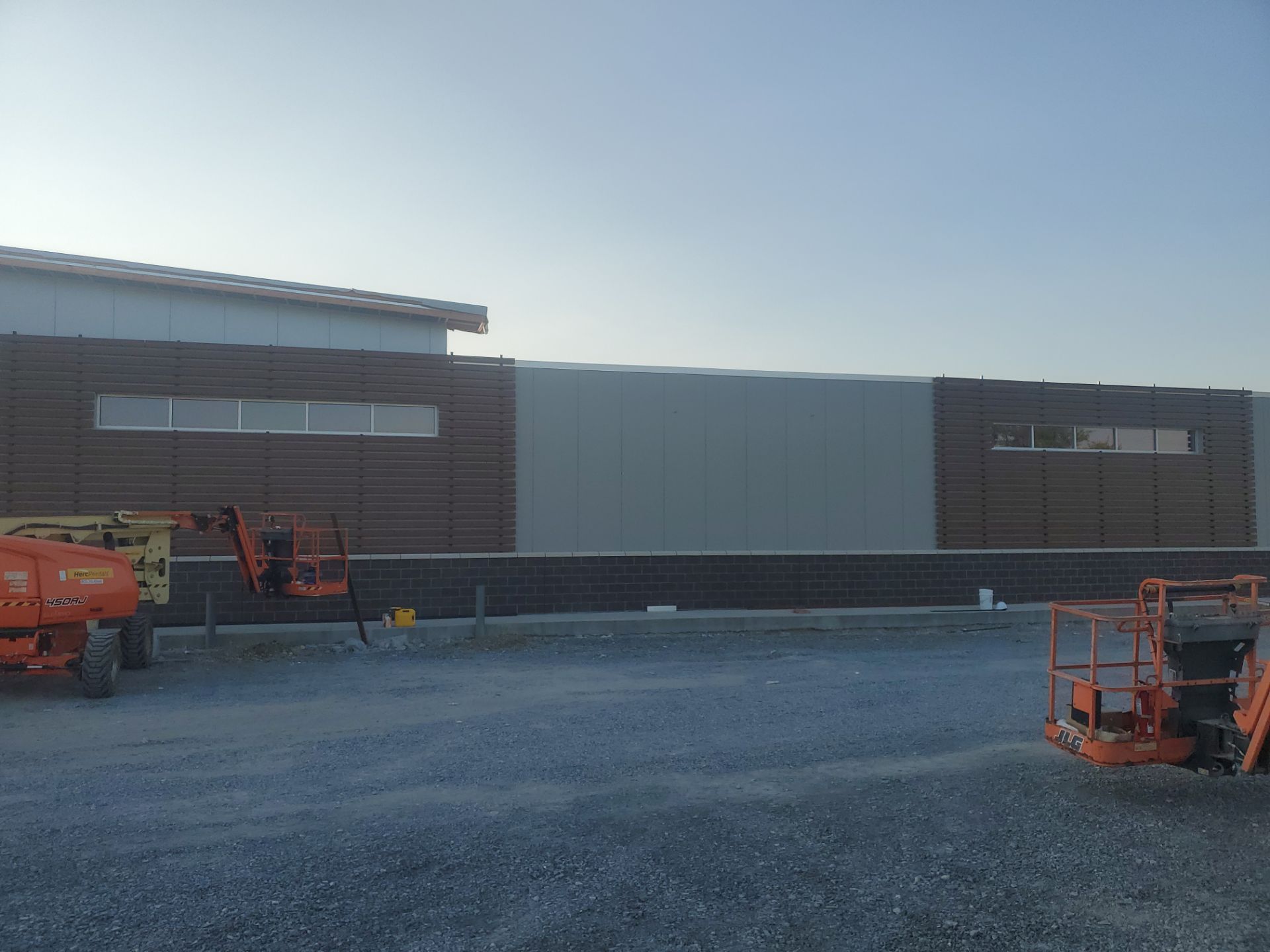 Aldi London - New Construction  by Nitro Roofing and Construction