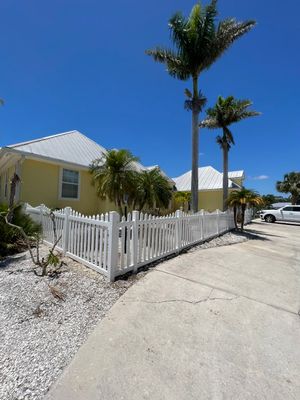 Vinyl Fence Installation using Vinyl Picket Fence