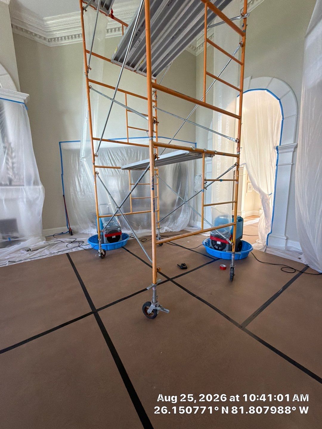 Moisture Detection and Structural Water Damage Restoration in Naples by Microscope