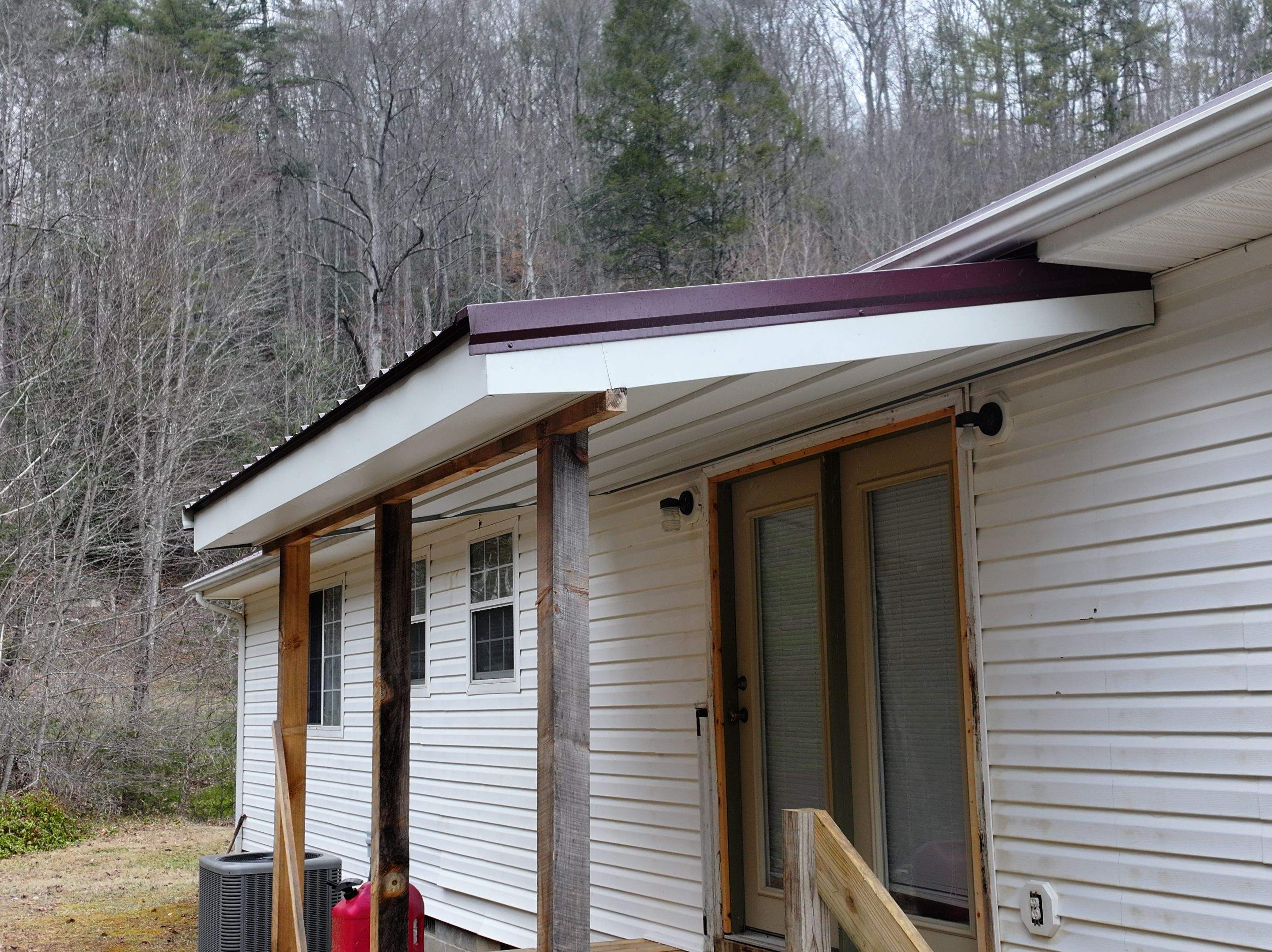 Evans Residence by Omnia Roofing