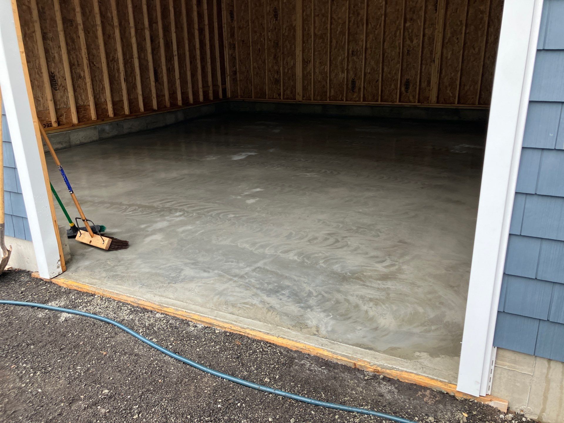 Addition: Garage by Ace Carpentry LLC 