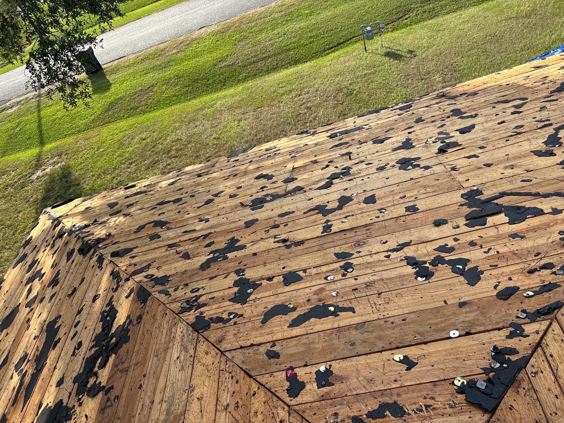 Residential Roofing Installation using Owen's Corning Duration (Lifetime) Shingles by Roof Repair Company