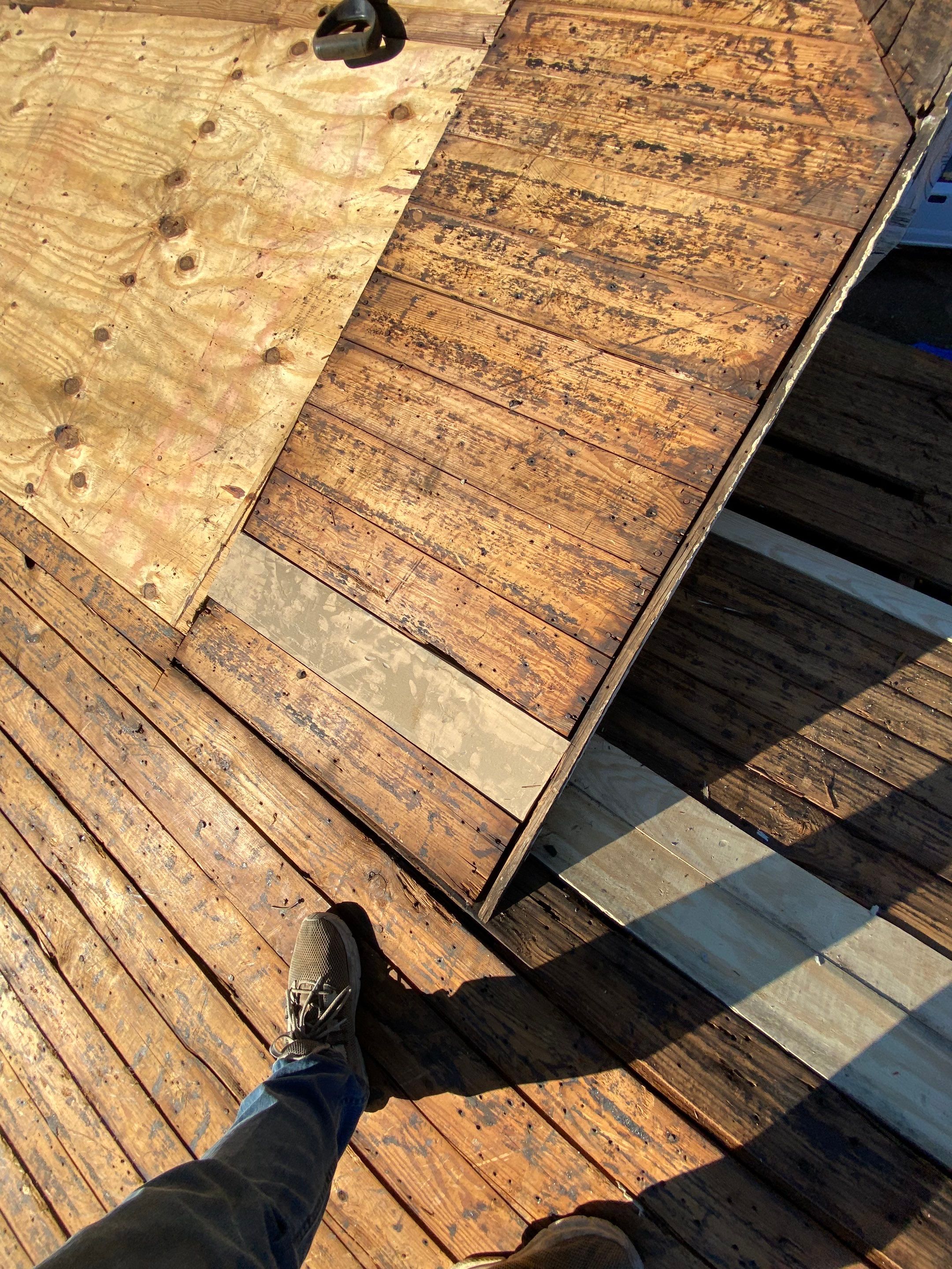 Residential Shingle Reroof using CertainTeed XT25: Resawn Shake by Hostetler Roofing
