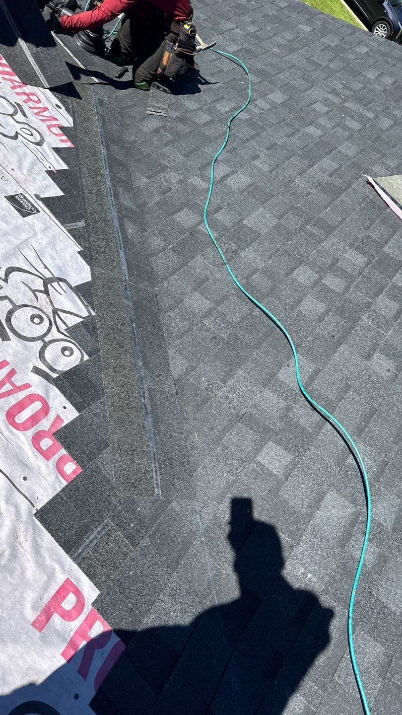 Roof Replacement using Owens Corning Onyx Black by 180 Contractors