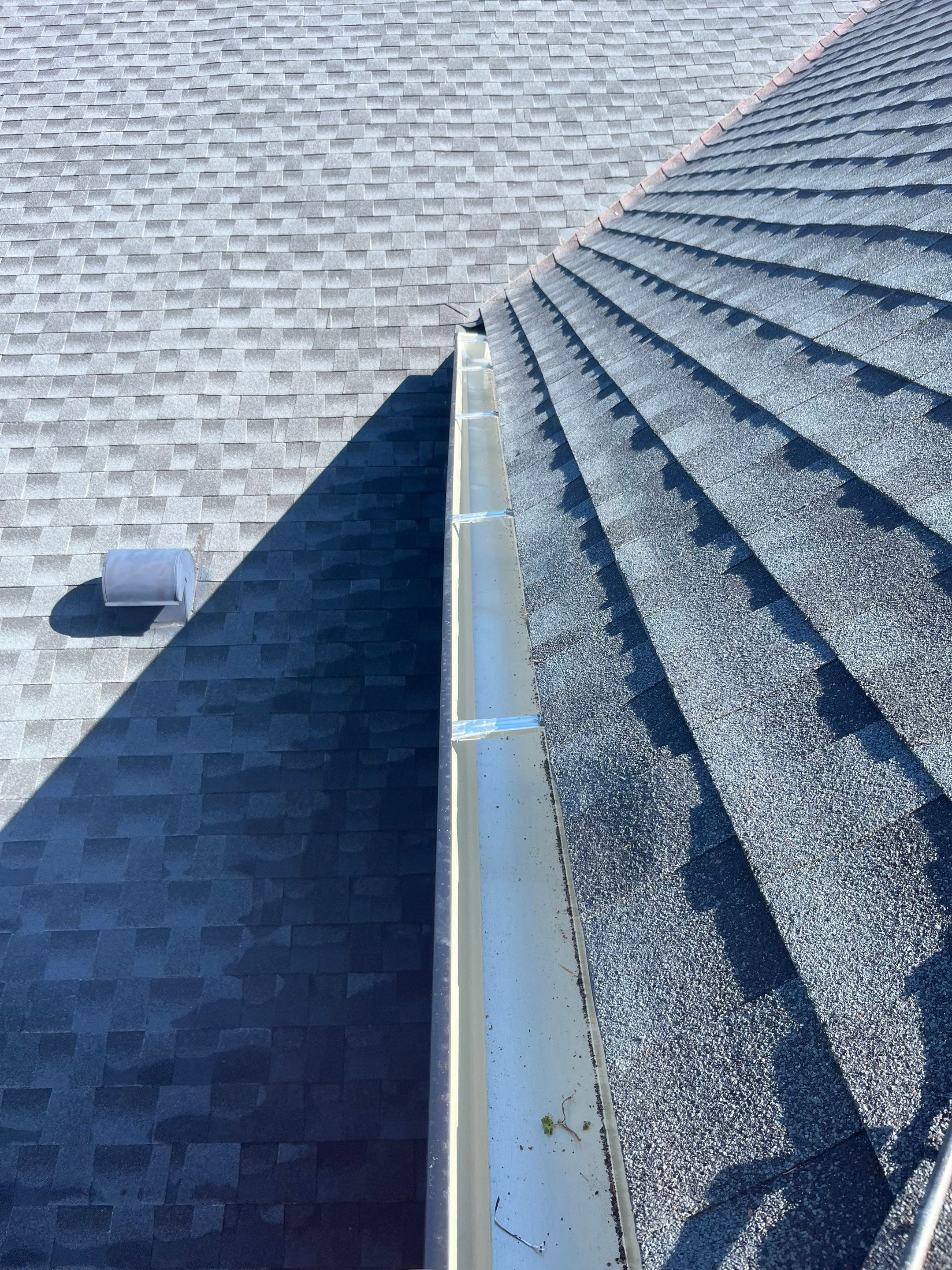 Black 6-inch Seamless Gutters for Modern Ellenton Homes FL by Gutter Professors
