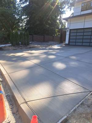 Bruce | Broom Finish Driveway, Concrete Project