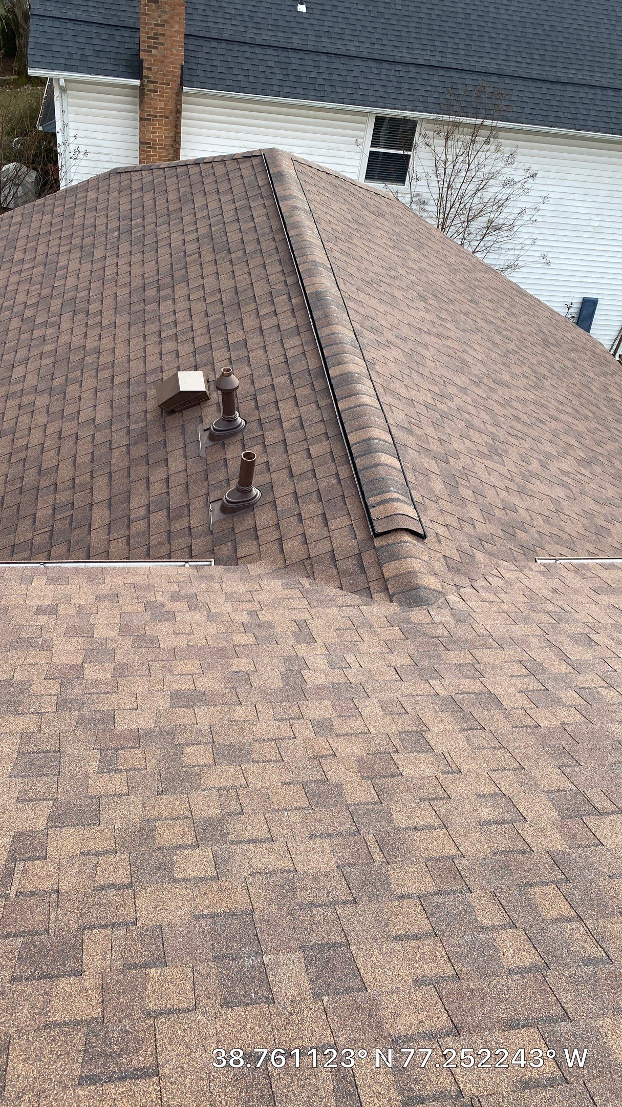 Springfield: CertainTeed Landmark Designer Shingles in Burnt Sienna by RM Banning, Inc.