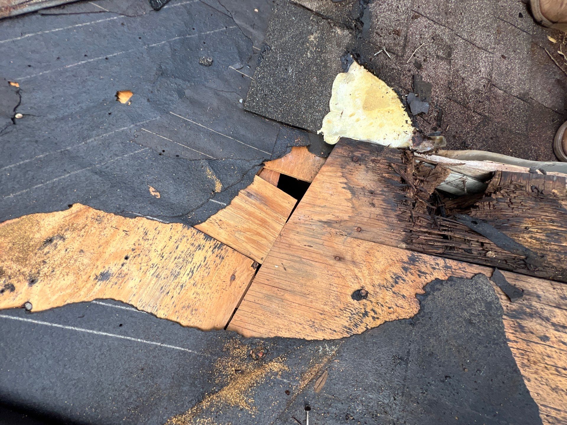 Residential Roofing Repair using Owen's Corning Duration (Lifetime) Shingles by Roof Repair Company