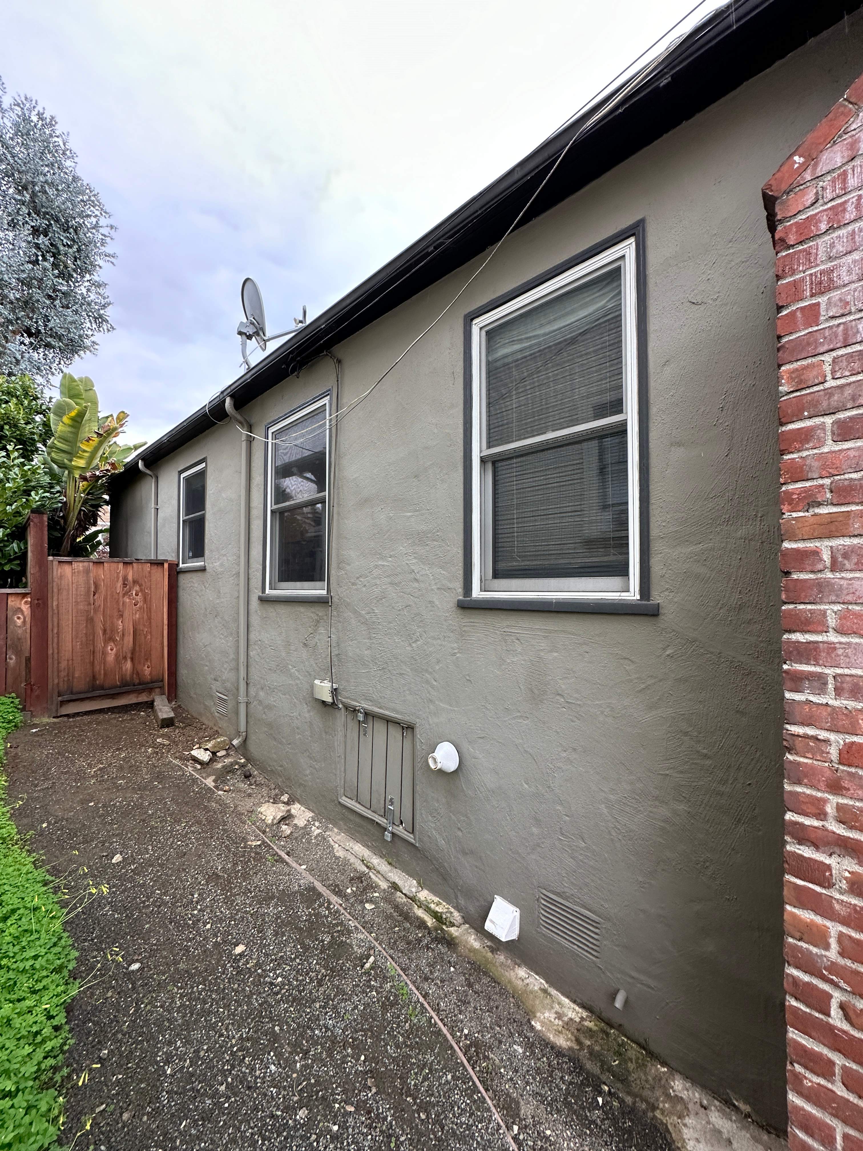 Exterior  using Sherwin-Williams  by Herrera’s Bay Area Painting inc.