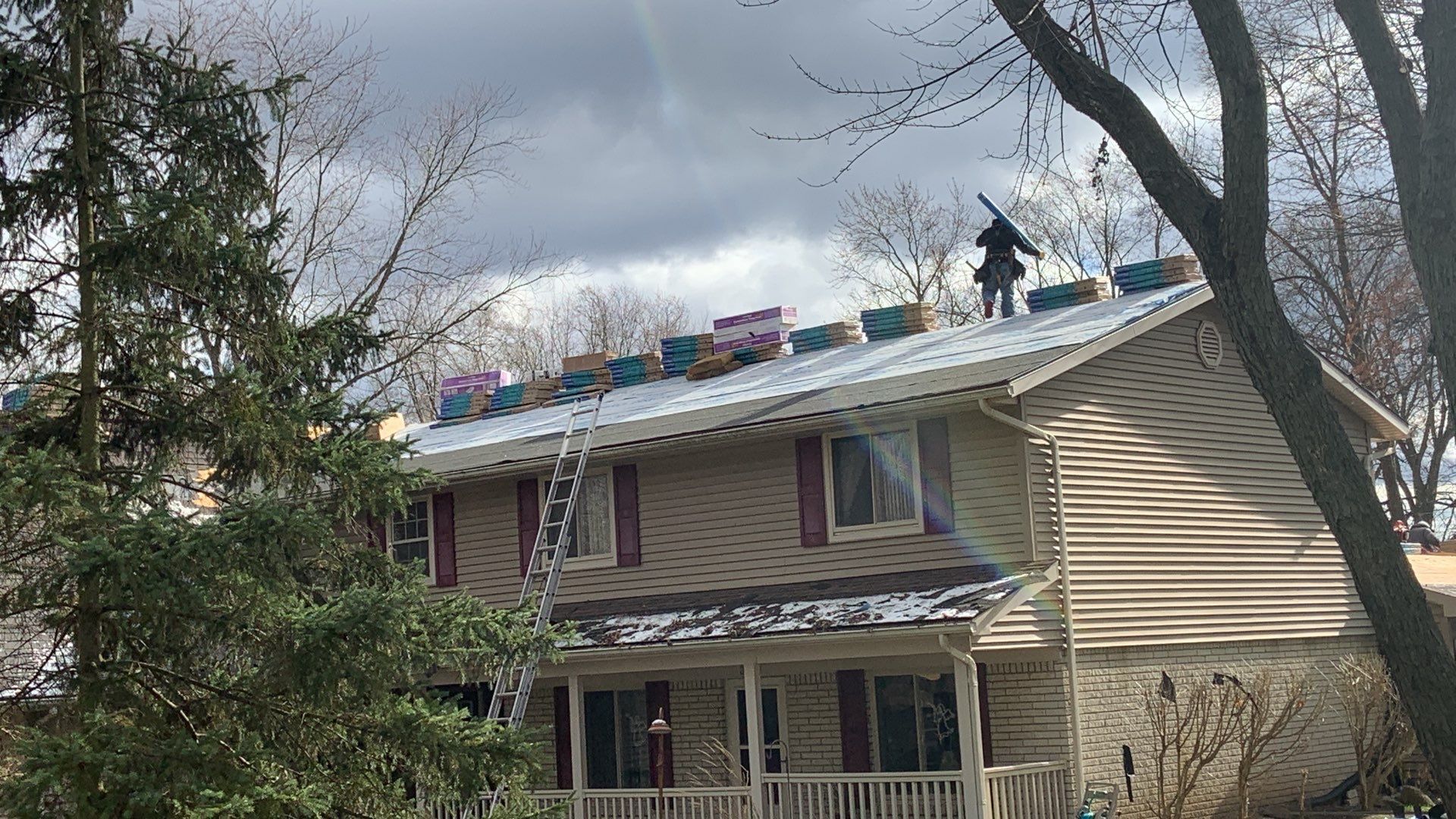Roof Replacement using CertainTeed Landmark by 180 Contractors