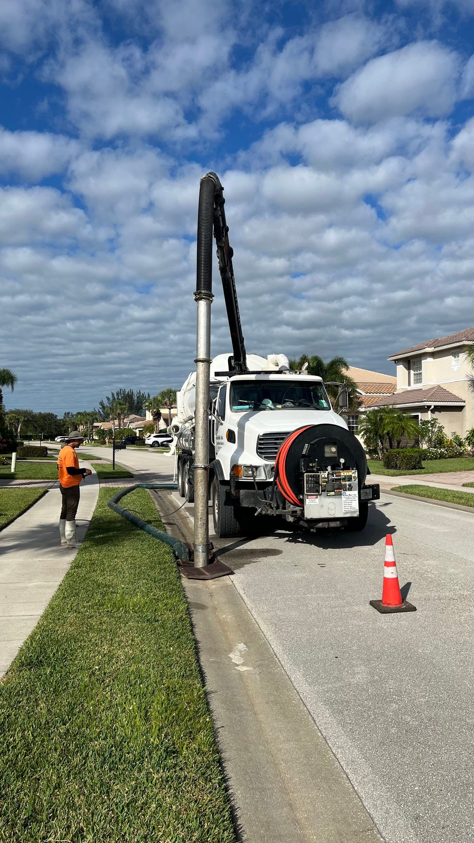 Community Stormwater System Catch Basin Cleaning by APS Power & Water