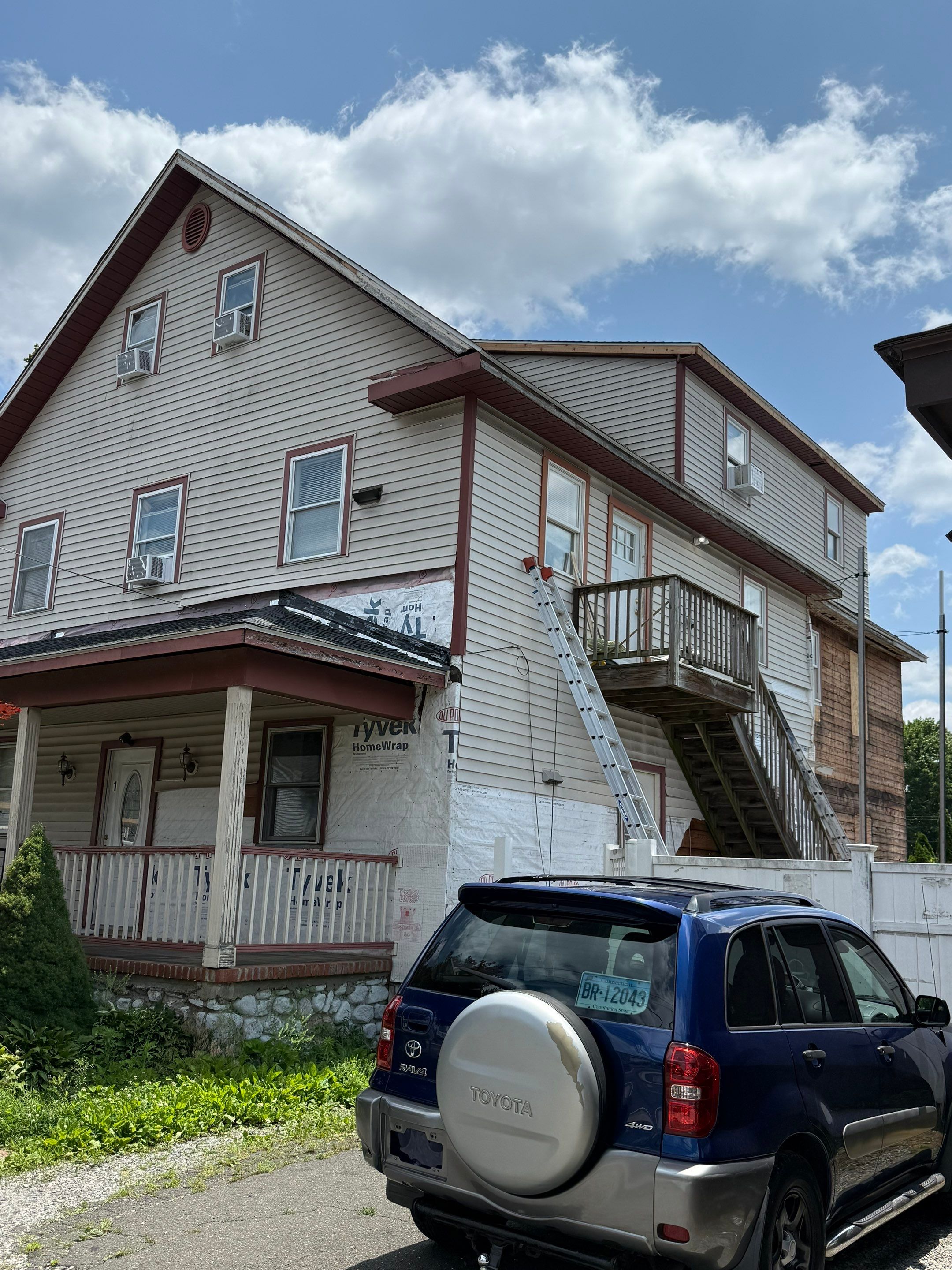 ROOF & SIDING  by JLP PRO SERVICES LLC