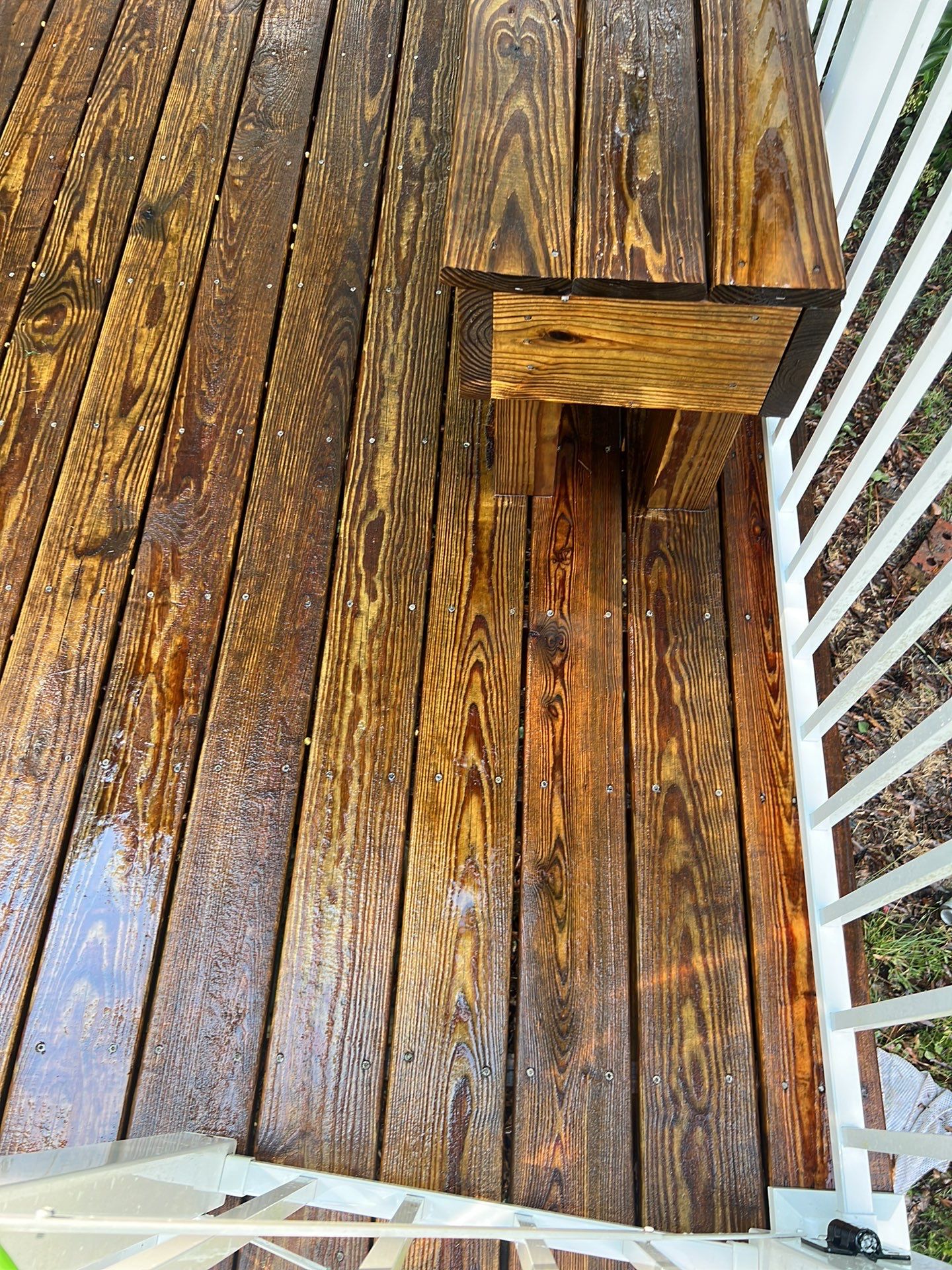 Coated Deck using Wood Sealant by DuraSeal