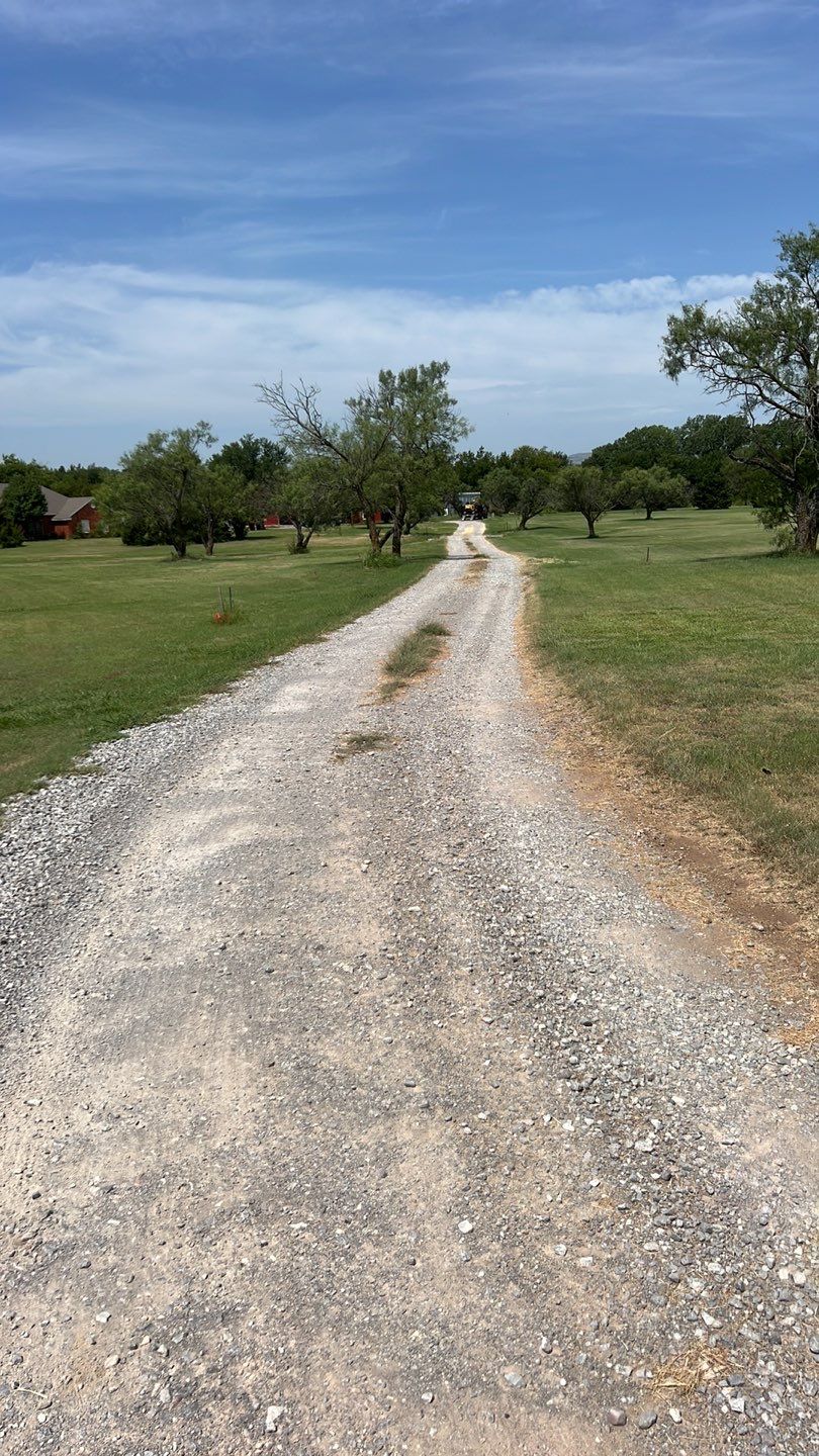 1000' Drive and Patio using Concrete by Clays Services Inc