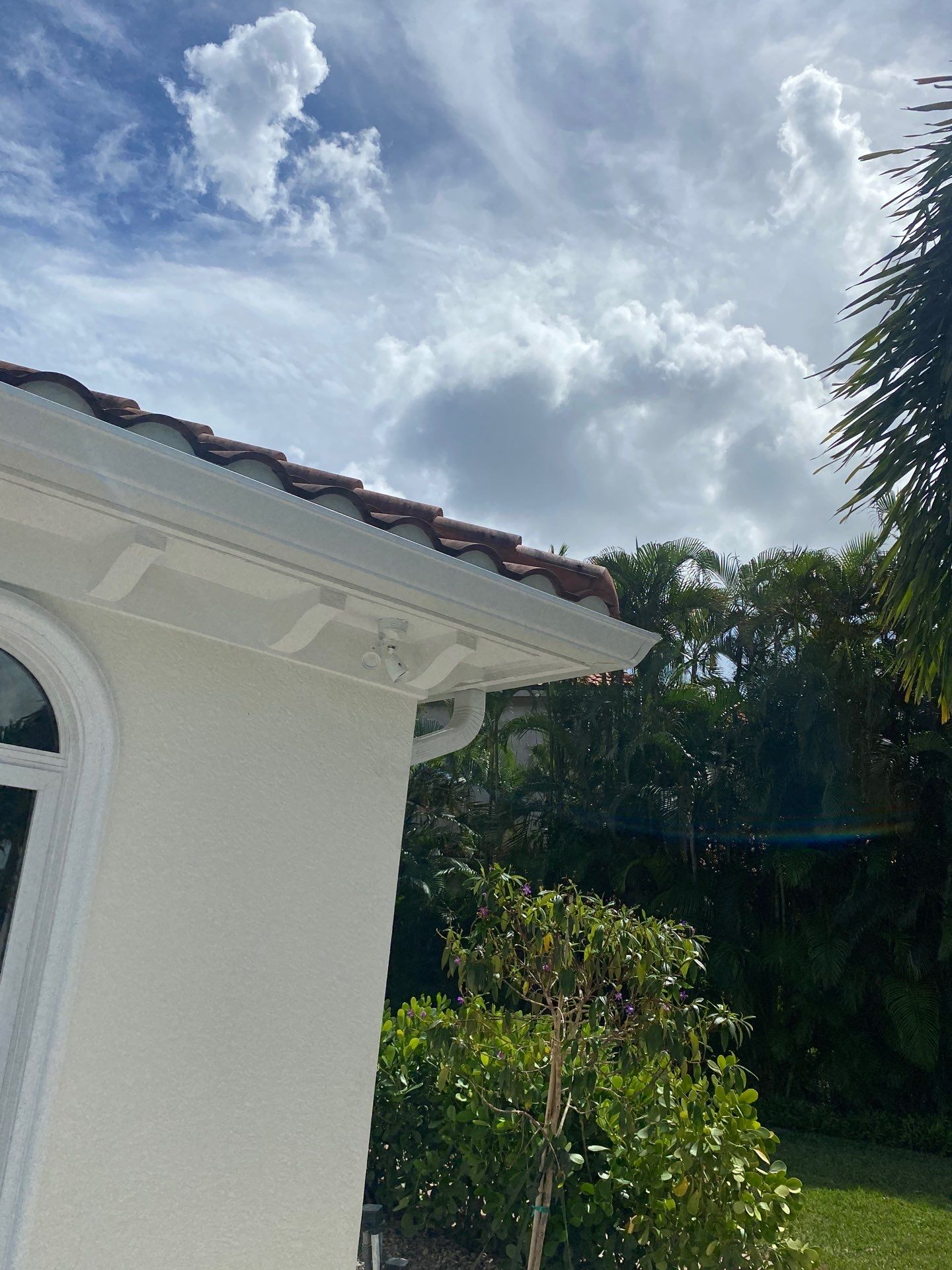 7-Inch Seamless Gutters Installed in Fort Myers FL by Gutter Professors