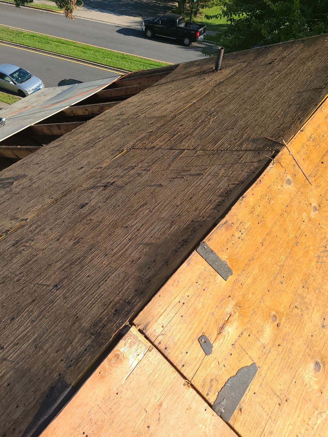 Woodbridge: Residential Roof Replacement with CertainTeed Landmark Shingles in Charcoal Black by RM Banning, Inc.