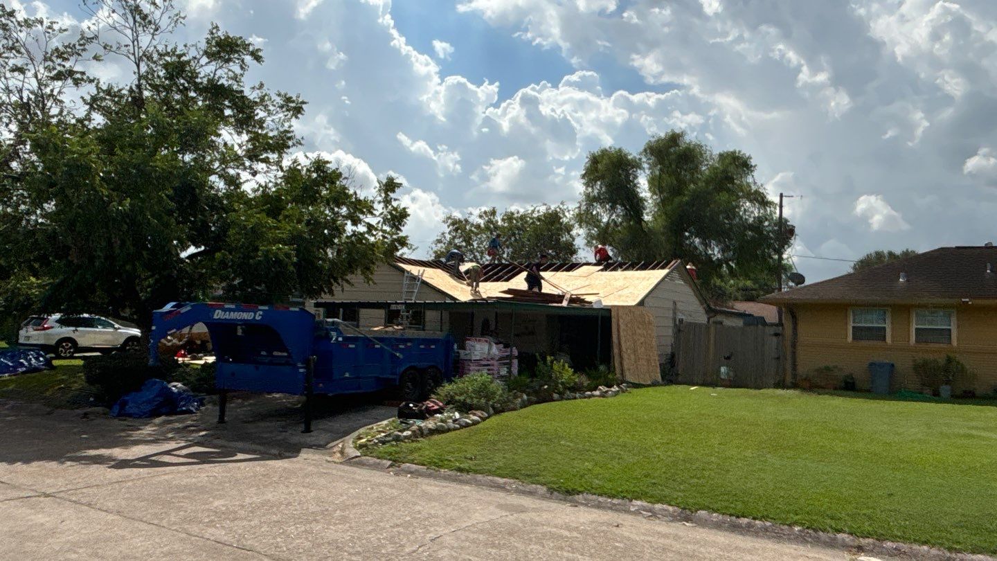 Residential Roofing Installation using Owen's Corning Duration (Lifetime) Shingles by Roof Repair Company