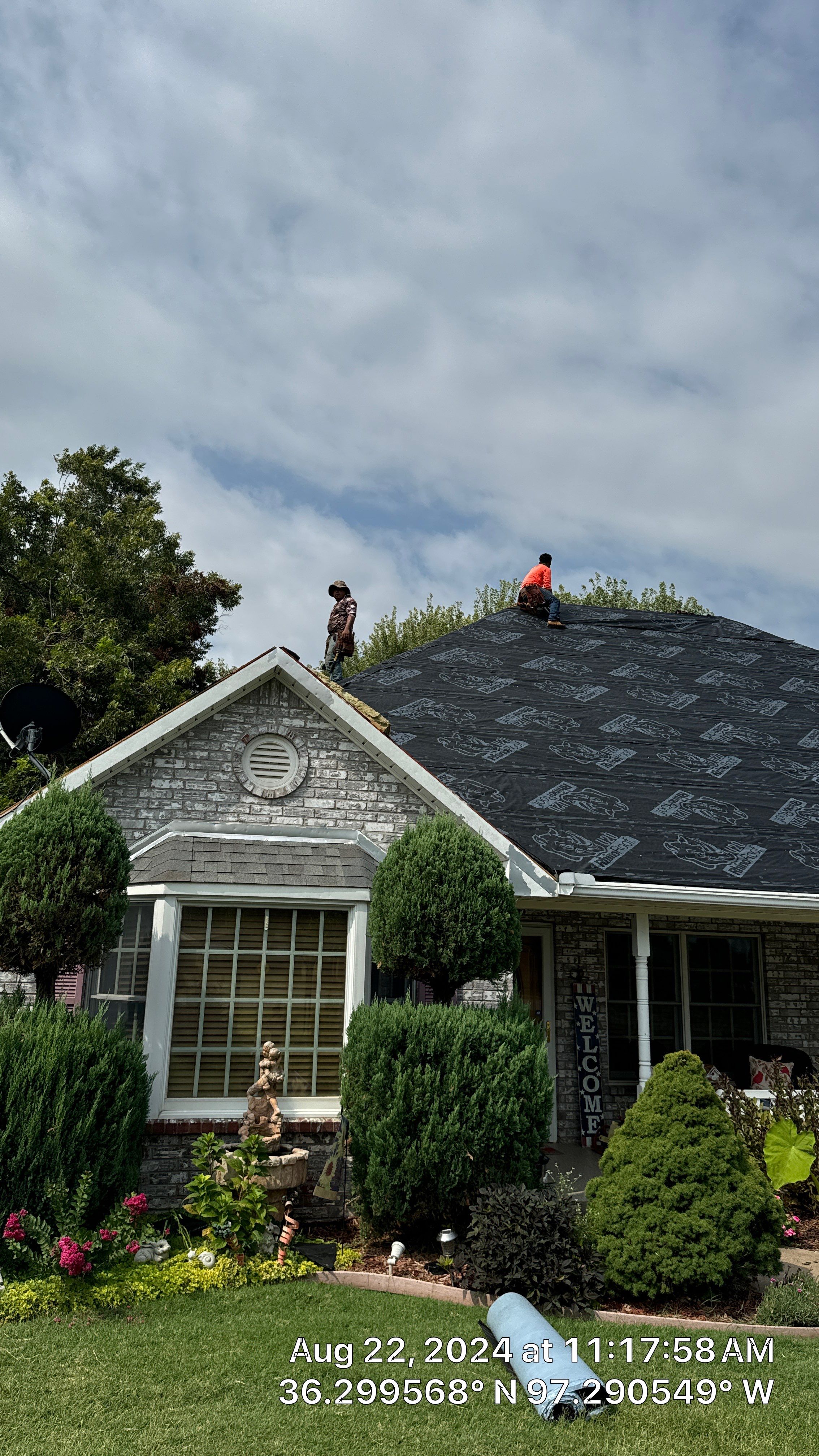 Owens Corning - Estate Gray by Frontline Roofing and Construction