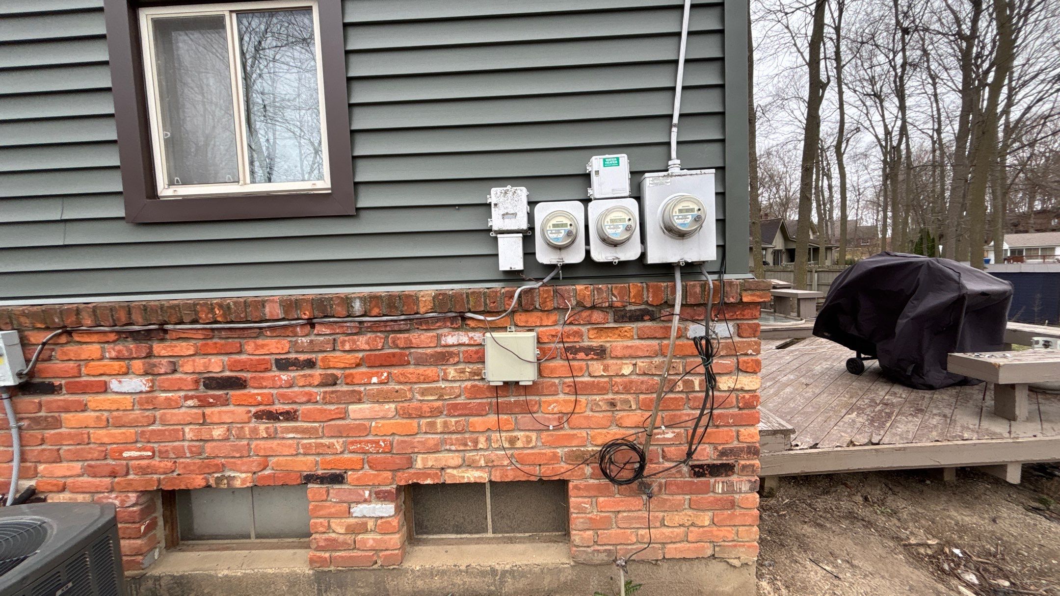 Siding Replacement using Alside Charter Oak D4.5" Deep Moss by 180 Contractors