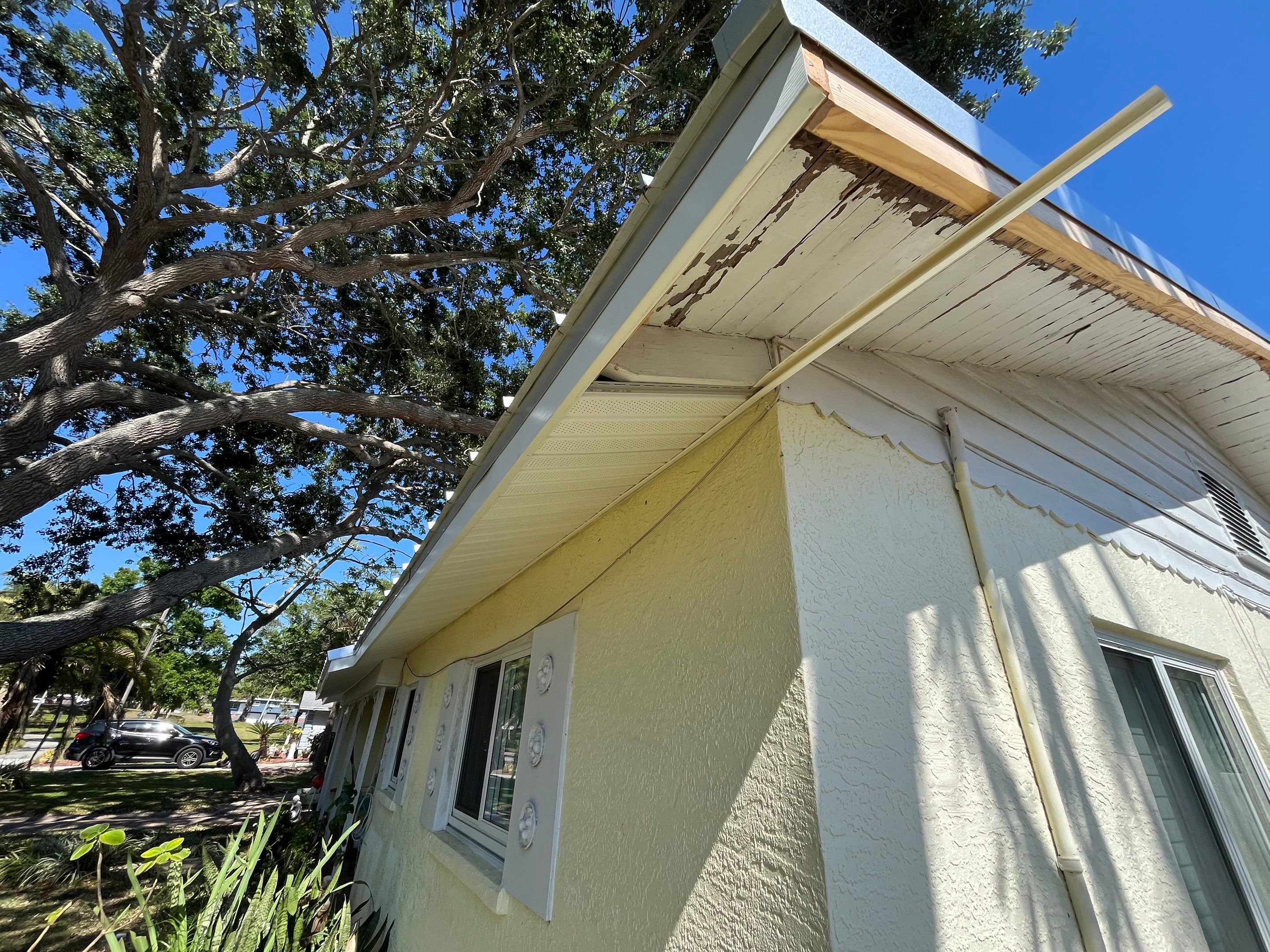 Soffit and Fascia Installation in Sarasota FL by Gutter Professors