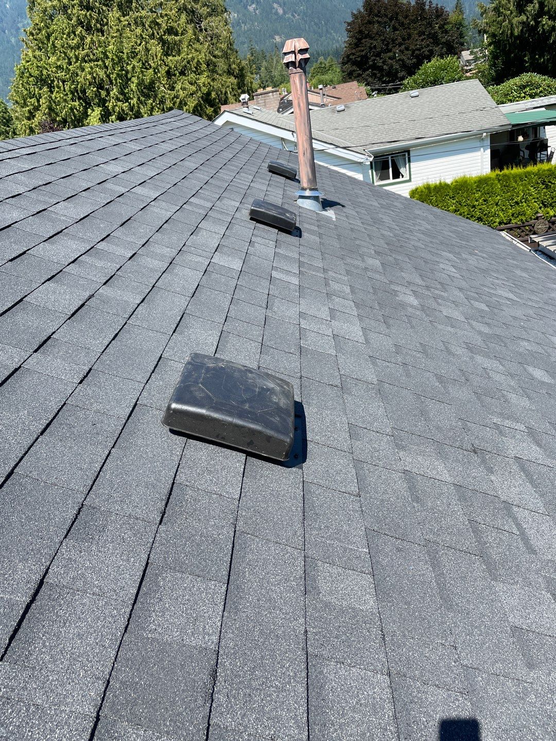 Residential Roofing Installation using OC Oakridge shingles by Top Notch Roofing Inc