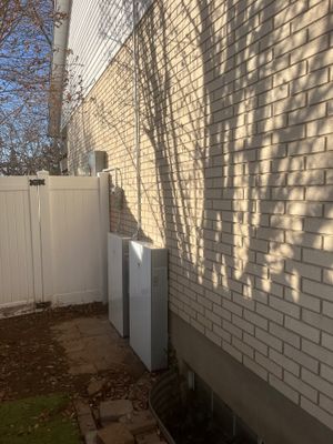 (726) Solar + Battery