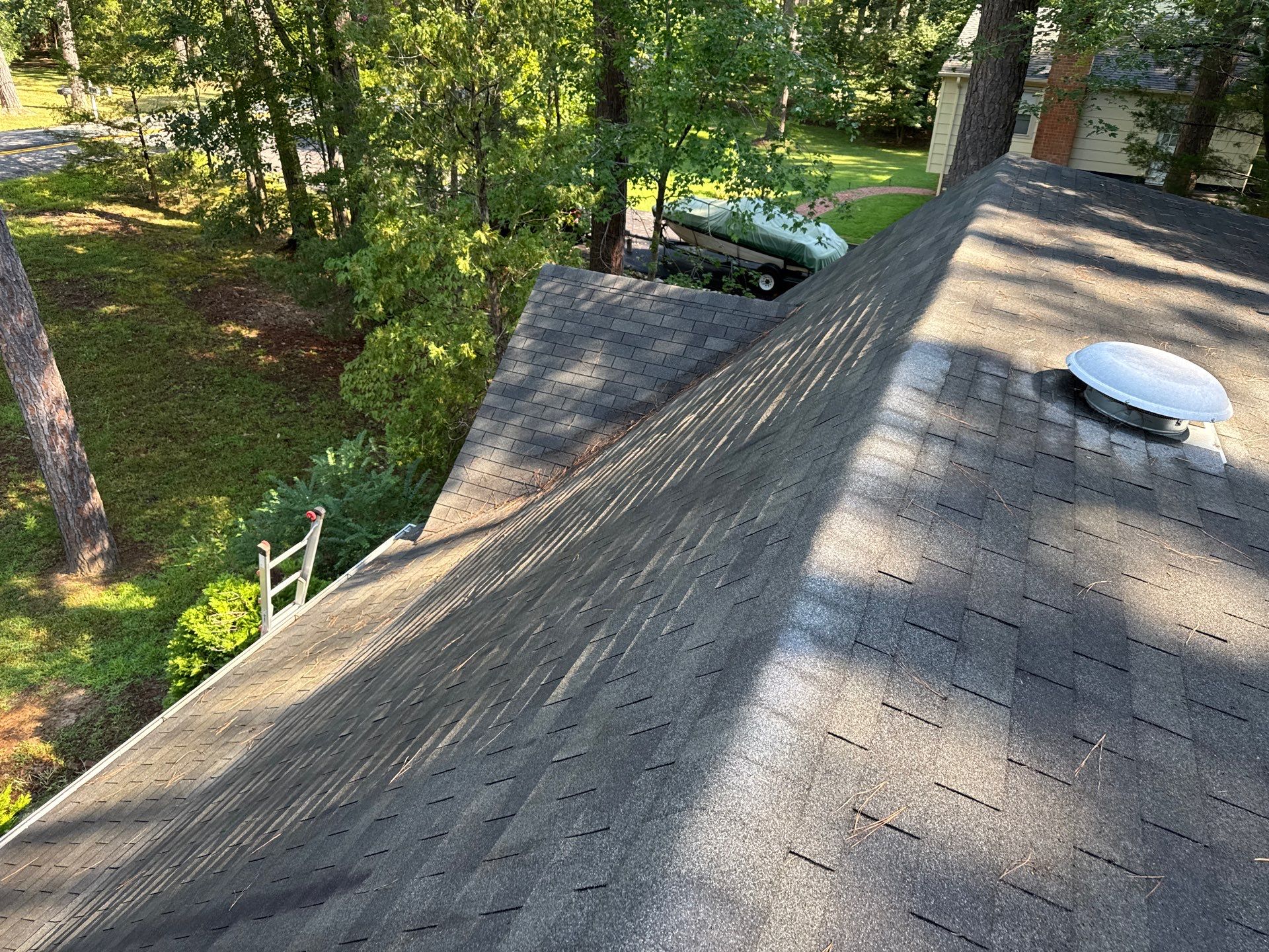 Architectural Shingle Roof and New Siding Installation in Richmond by Cade Construction