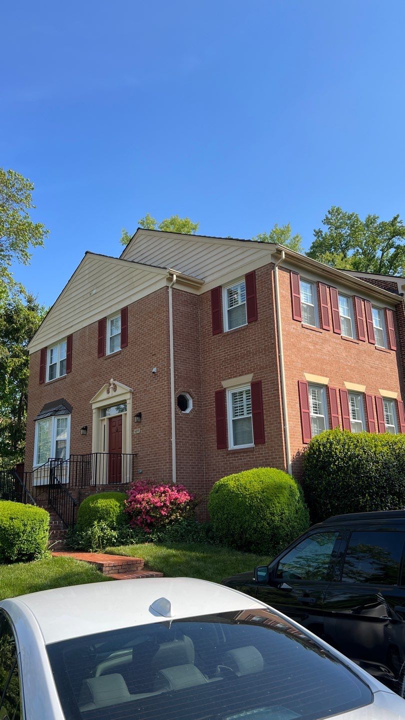 Falls Church - 18" Perfection CCA Shakes in Western Red Cedar by RM Banning, Inc.