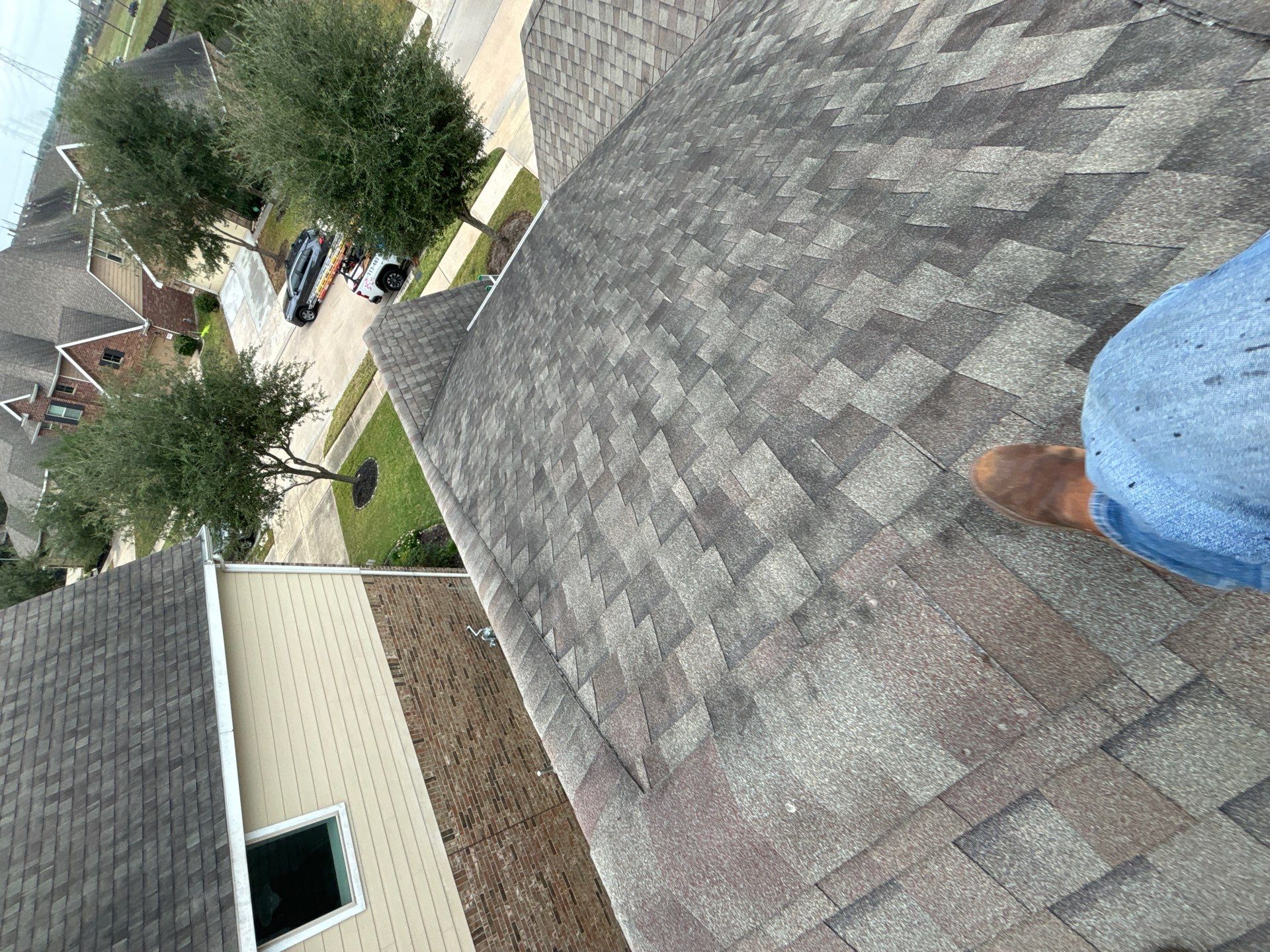 Hail Damage using Owen's Corning Duration (Lifetime) Shingles by Roof Repair Company