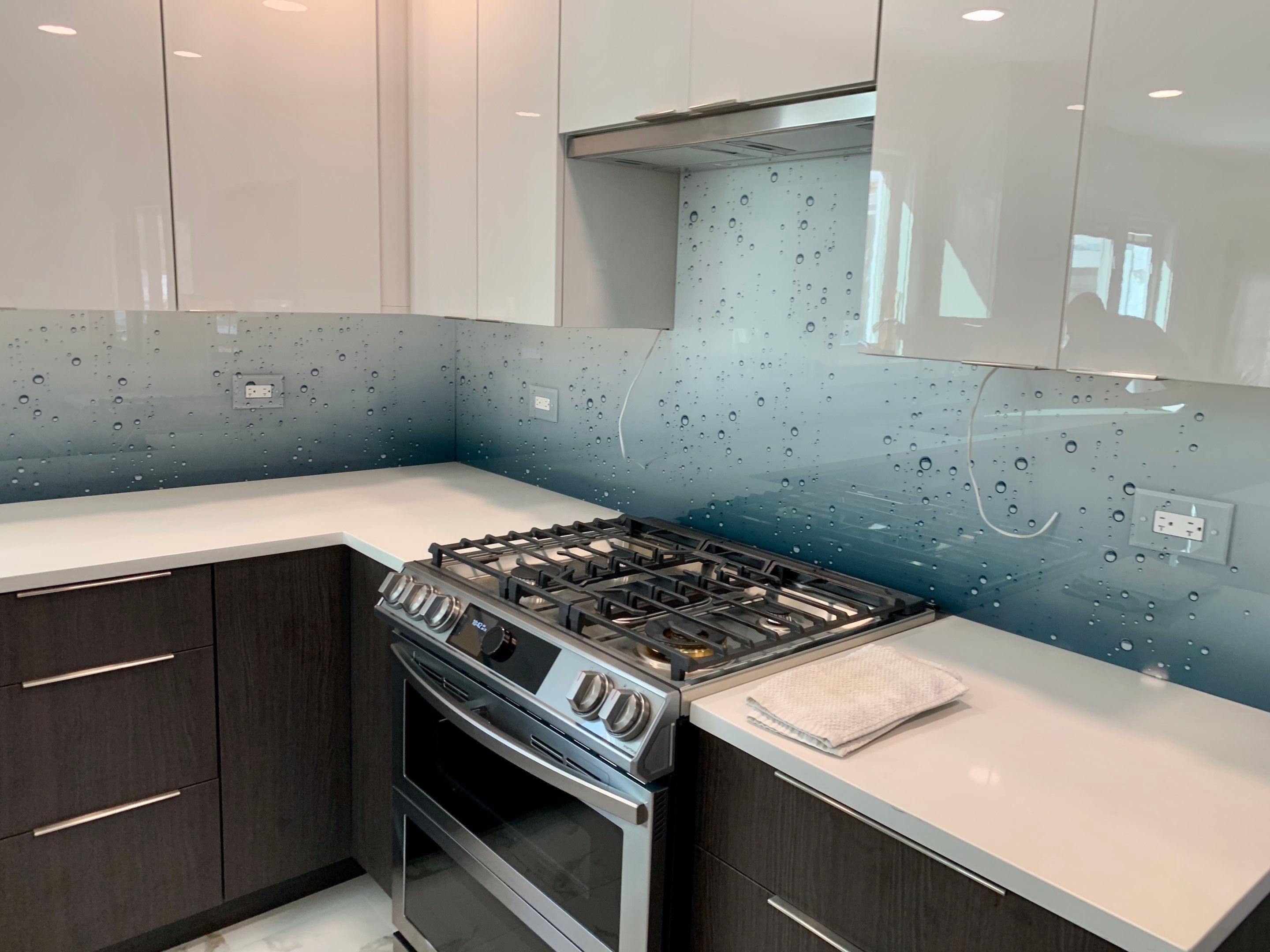 Let It Rain Kitchen Remodel using IMAGIO Solid Glass Backsplash by IMAGIO