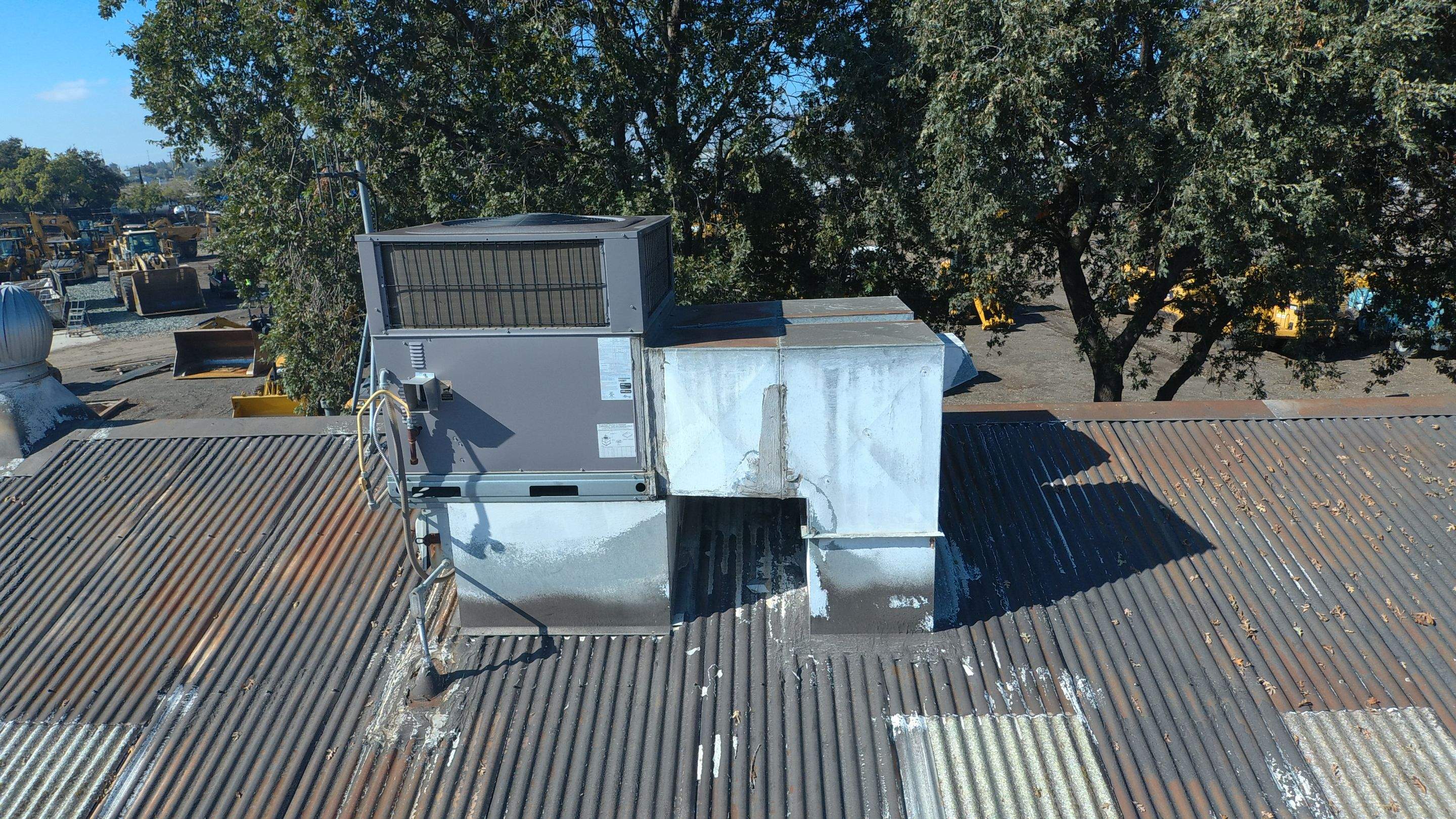 MR Roofing system using Conklin BenchPly system with PUMA top coat by Straight Edge Roofing Inc