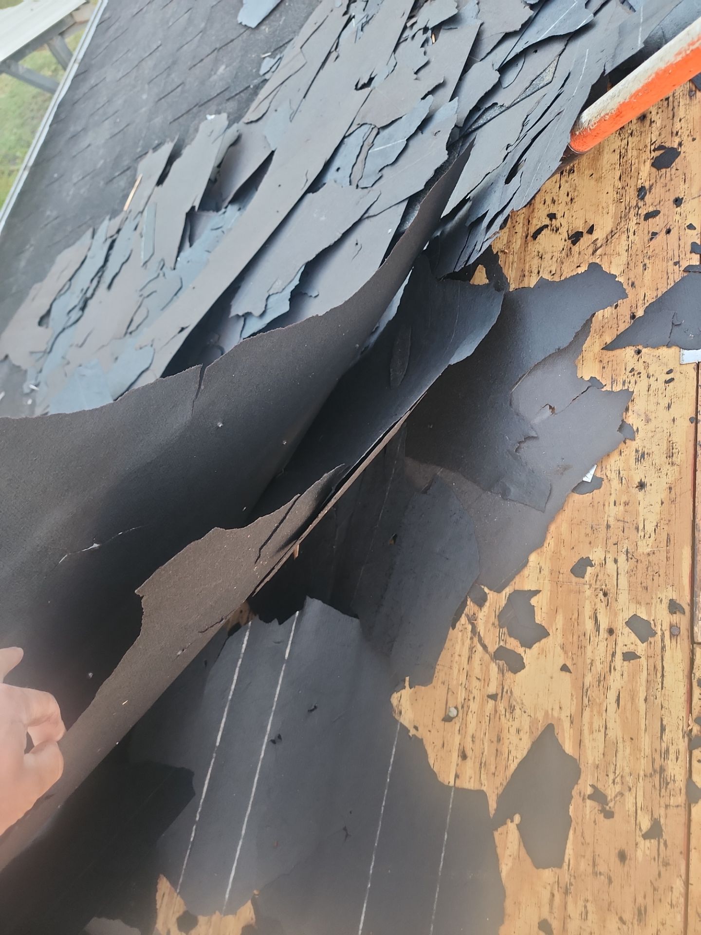 Residential Roofing Installation using Owen's Corning Duration (Lifetime) Shingles by Roof Repair Company