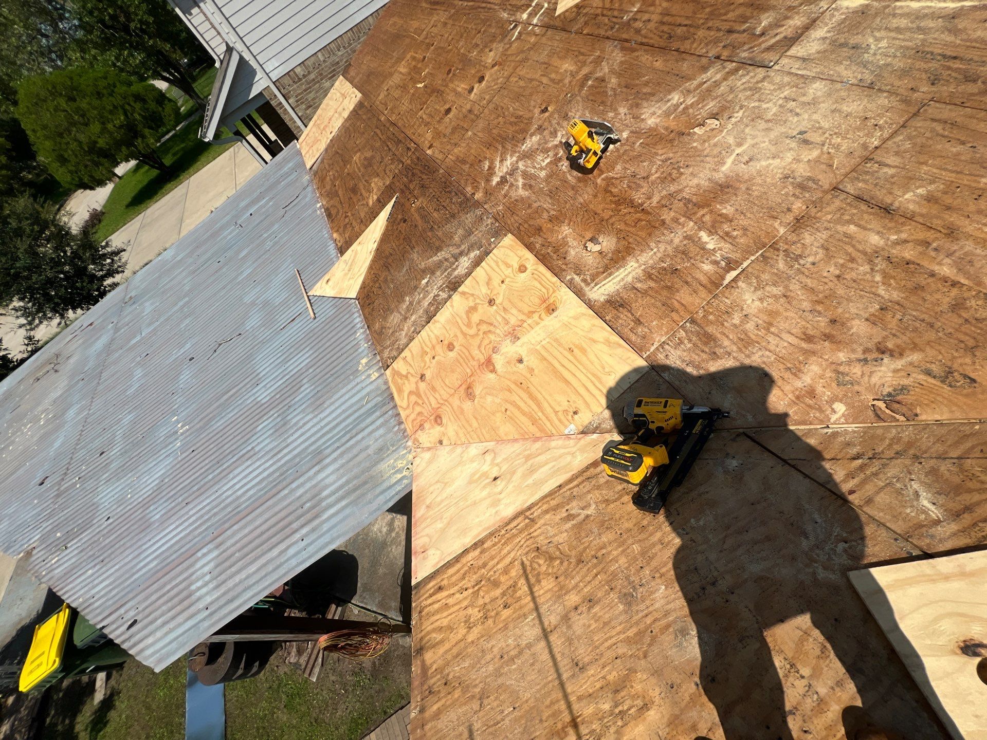 Residential Roofing Installation using Owen's Corning Duration (Lifetime) Shingles by Roof Repair Company
