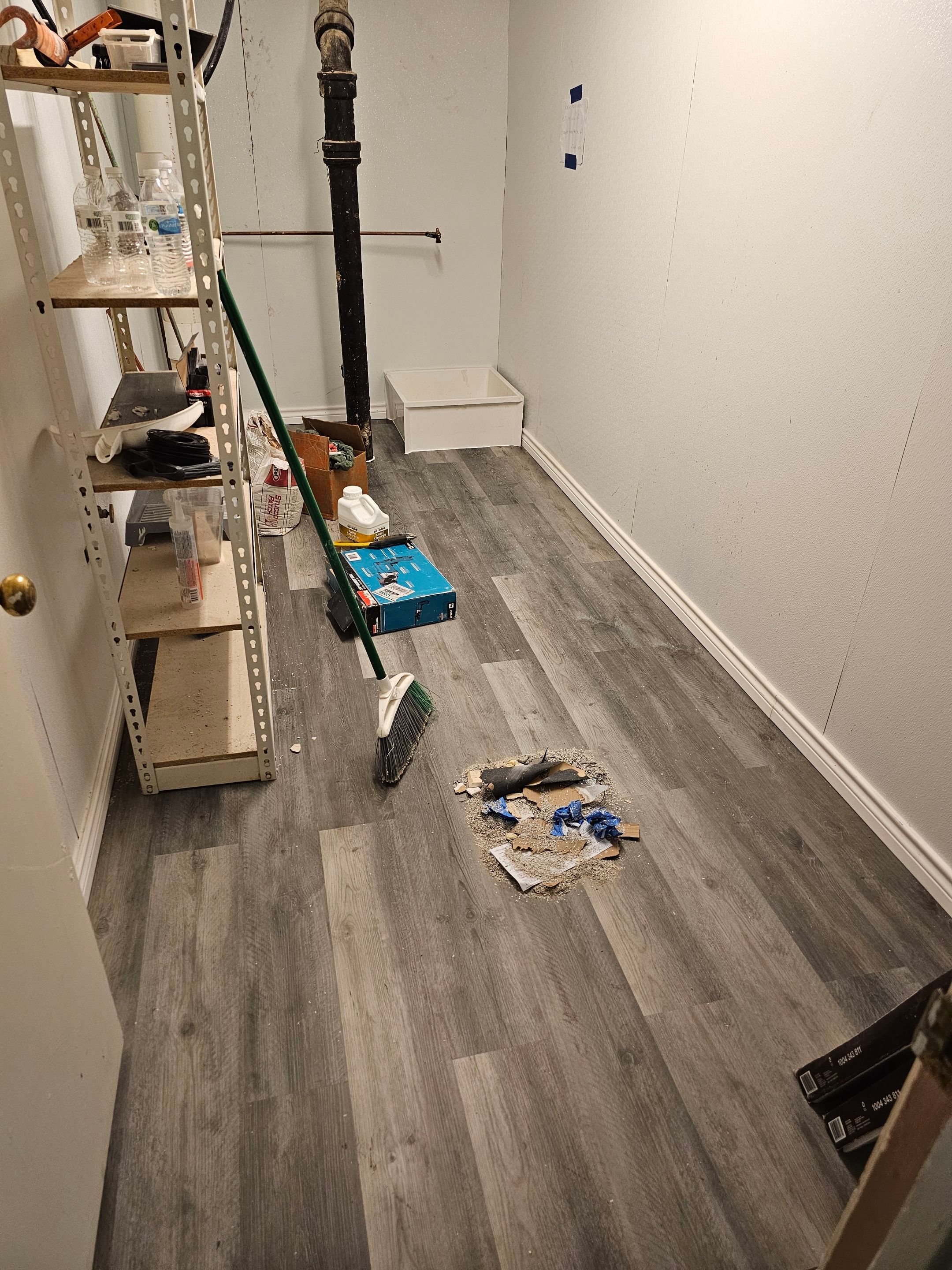 Showers & Storage by EL-GC LLC