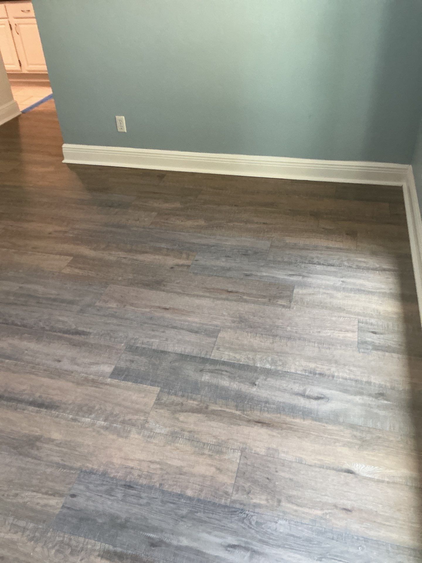 Flooring & Drywall In Gainesville by Axtra Hand
