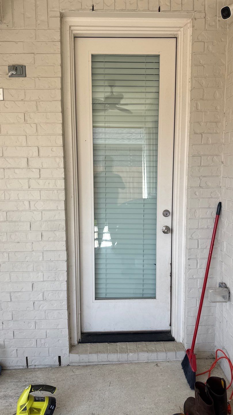 Mr & Mrs Smith  by Texas Urban Elements