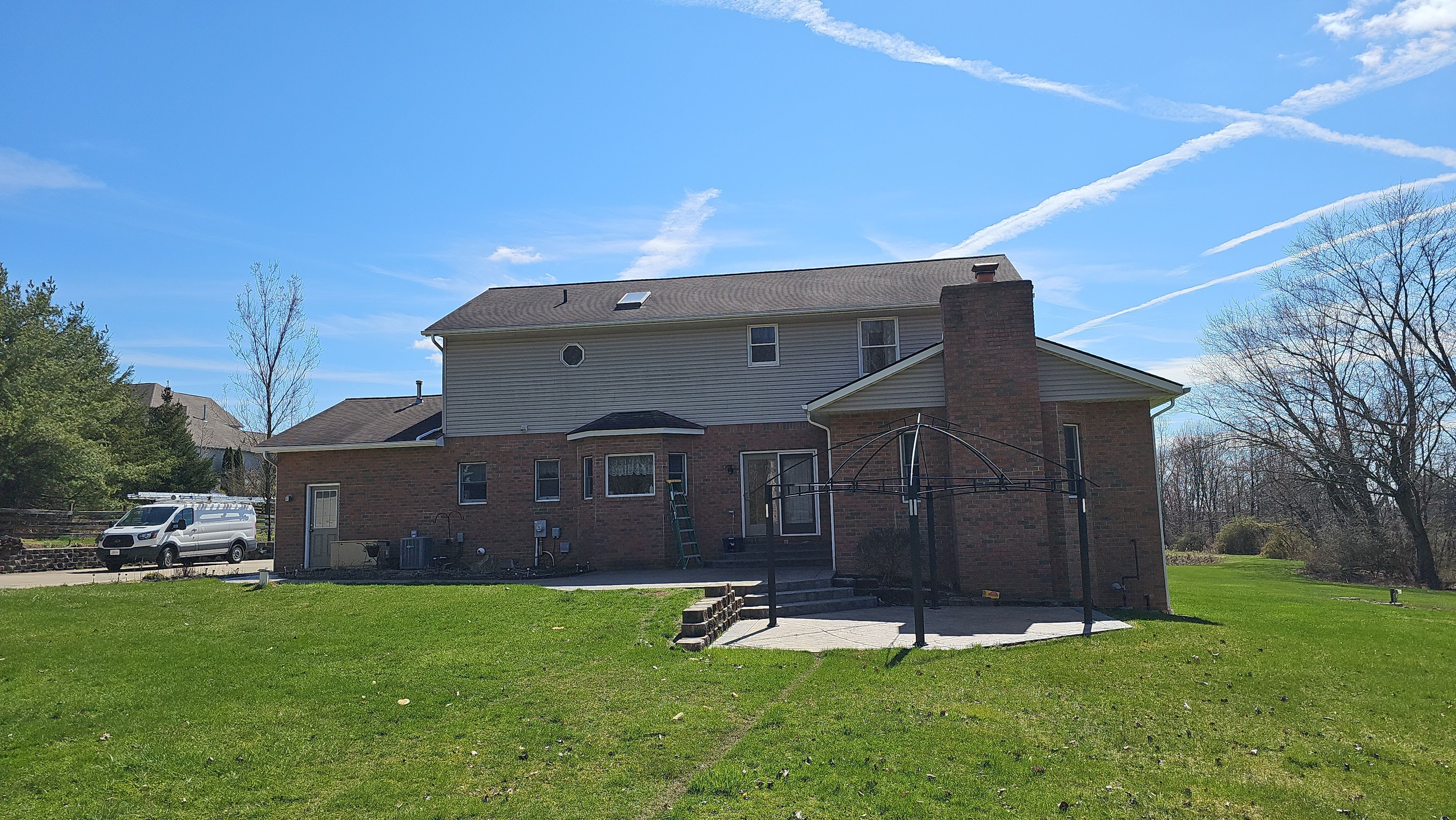 Atlas Pinnacle, Color, Coastal Granite, Drip Edge, Birch White by Eagle Eye Roofing