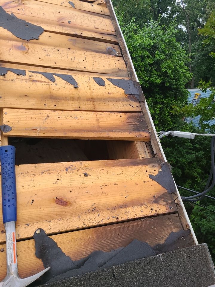 Arlington: CertainTeed Landmark Architectural Shingle in Georgetown Gray by RM Banning, Inc.