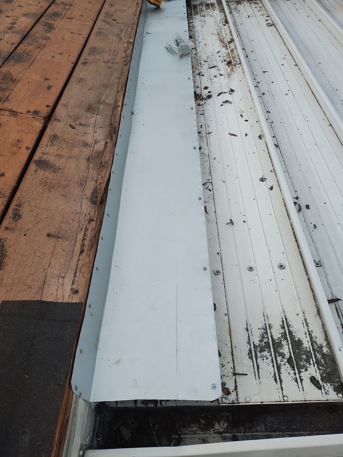 Project in St. Petersburg 33712 by Mitchell Roofing Company LLC