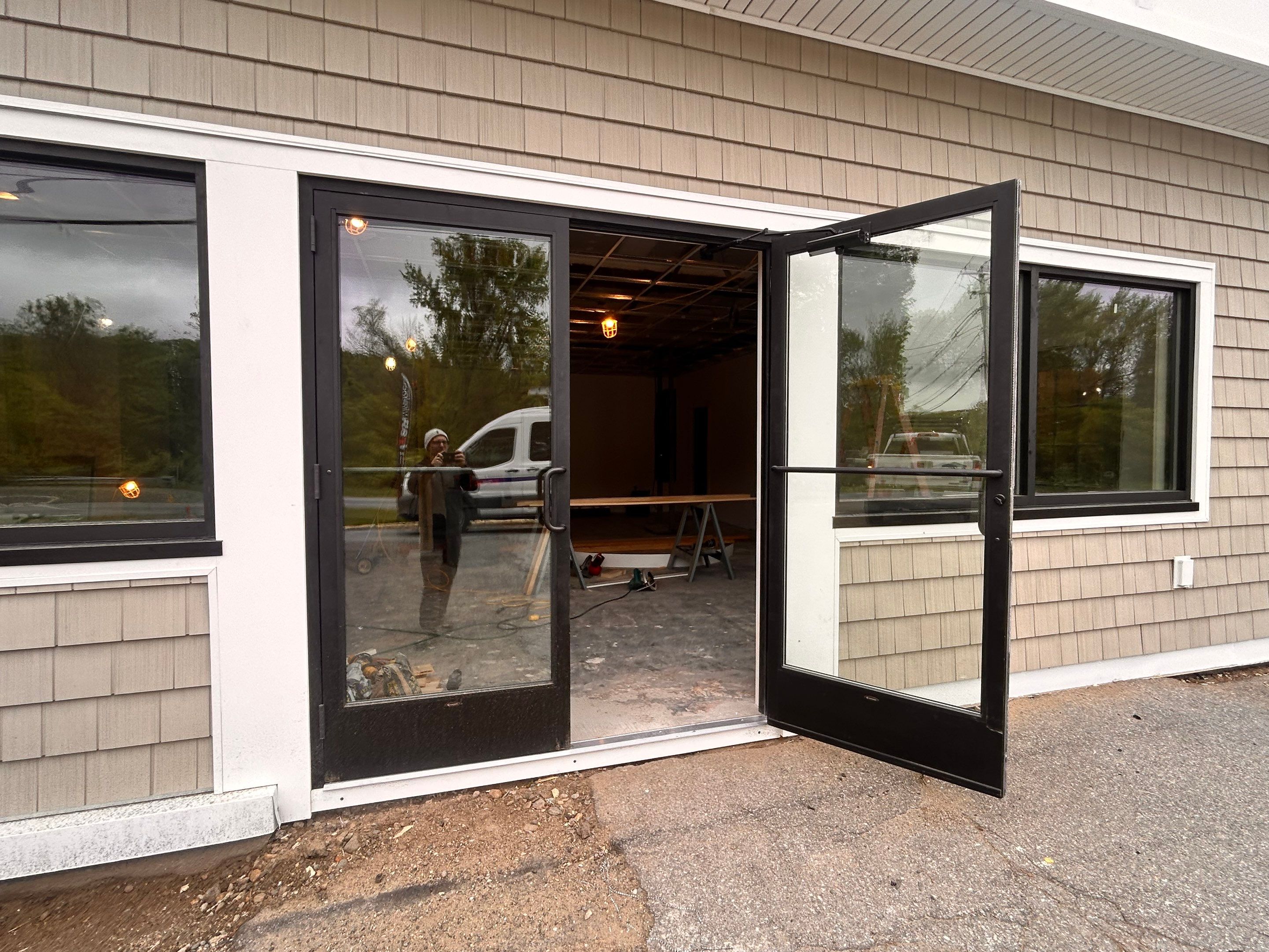 Commercial Door & Storefront using Kawneer 190 Narrow Stile Doors by Cheshire Glass Company