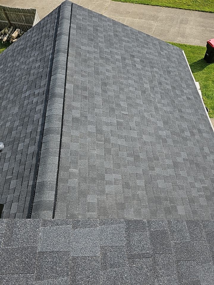 ATLAS PINNACLE COLOR: BLACK SHADOW by Eagle Eye Roofing