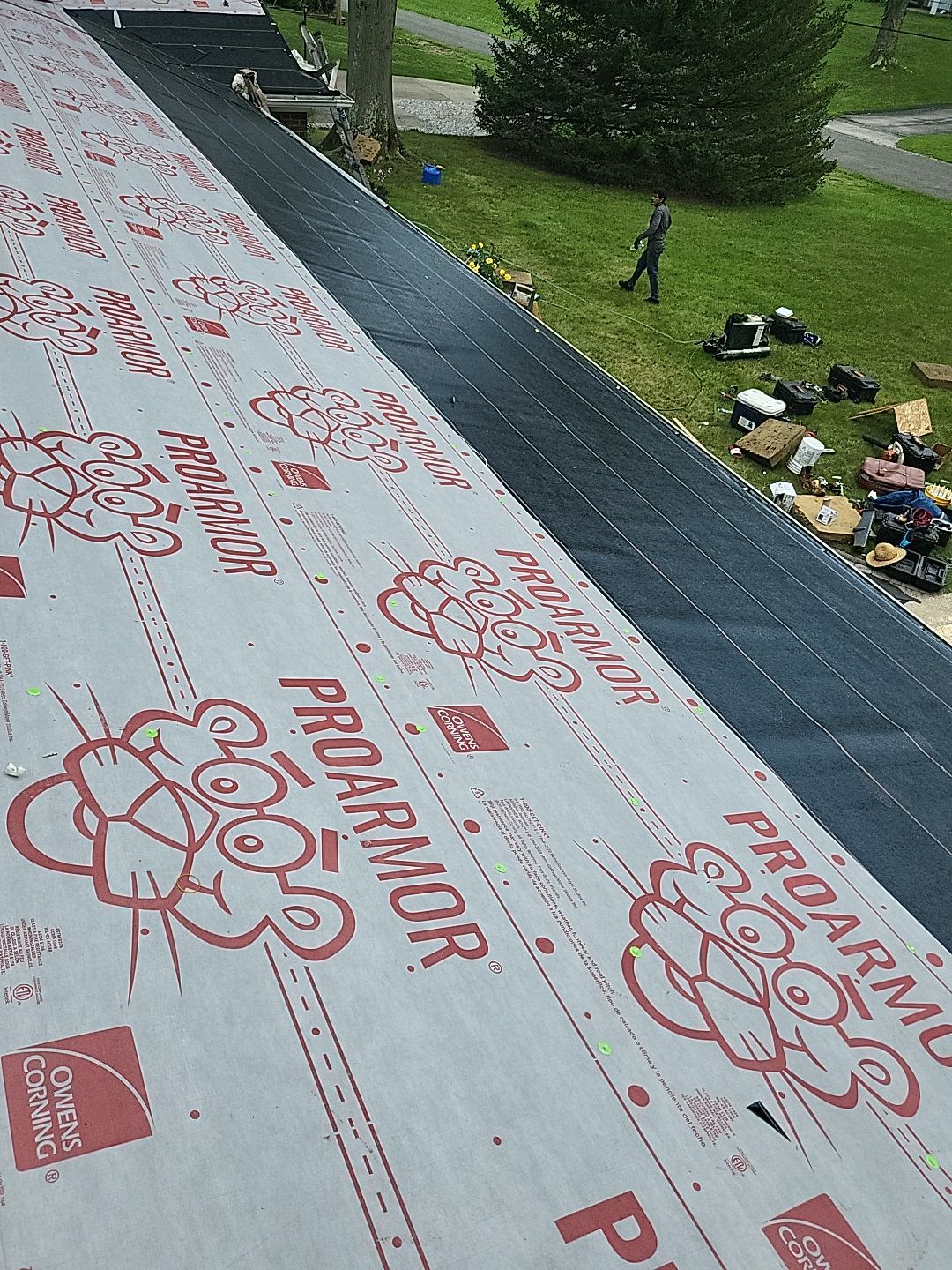 OWENS CORNING COLOR: Onyx Black by Eagle Eye Roofing