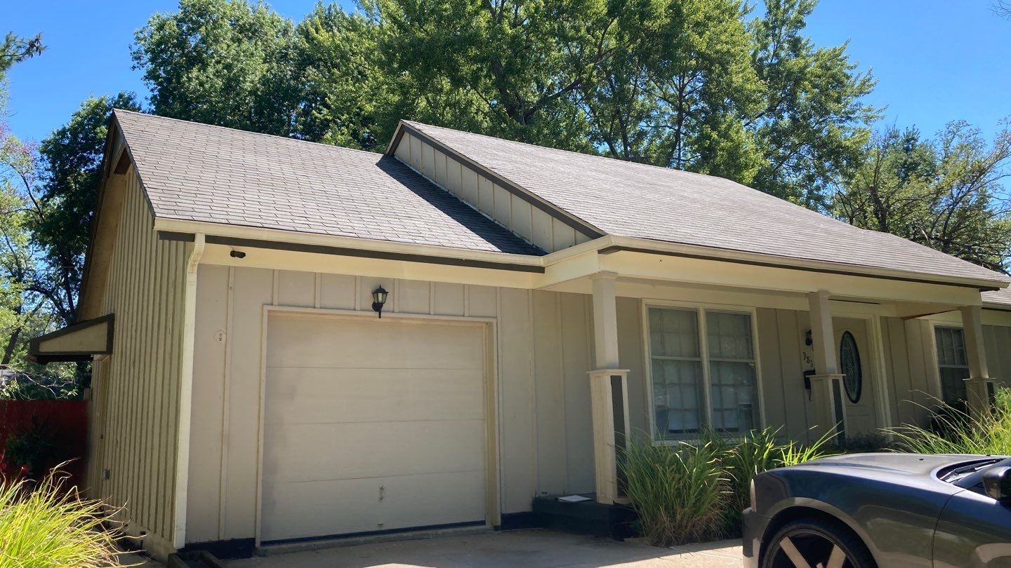 Siding Installation using Exterior Portfolio Vinyl Siding by EEC  Windows, Siding & Roofing 