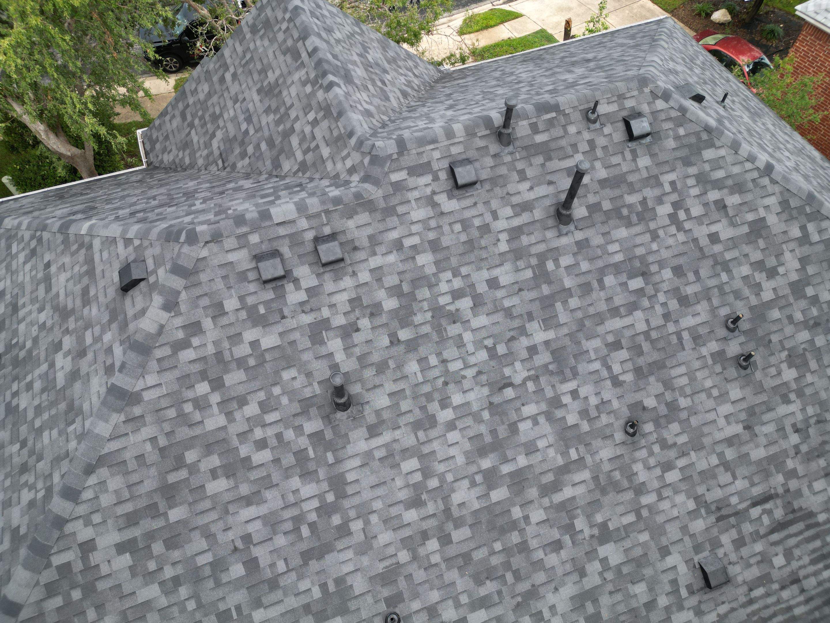 Brilliant Black - Malarkey Vista by RoofsOnly.com