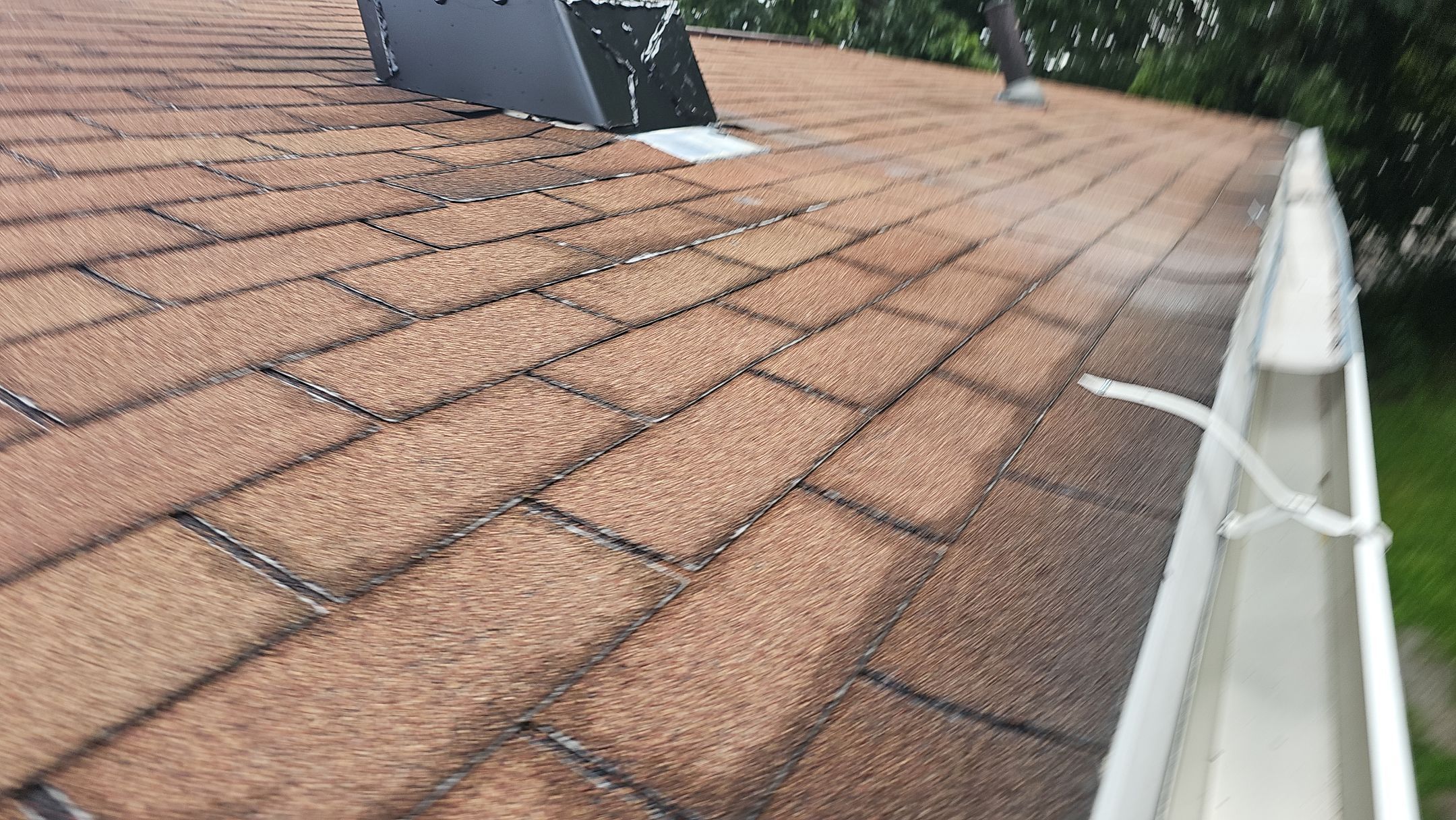 ATLAS PINNACLE COLOR: MAJESTIC SHAKE by Eagle Eye Roofing