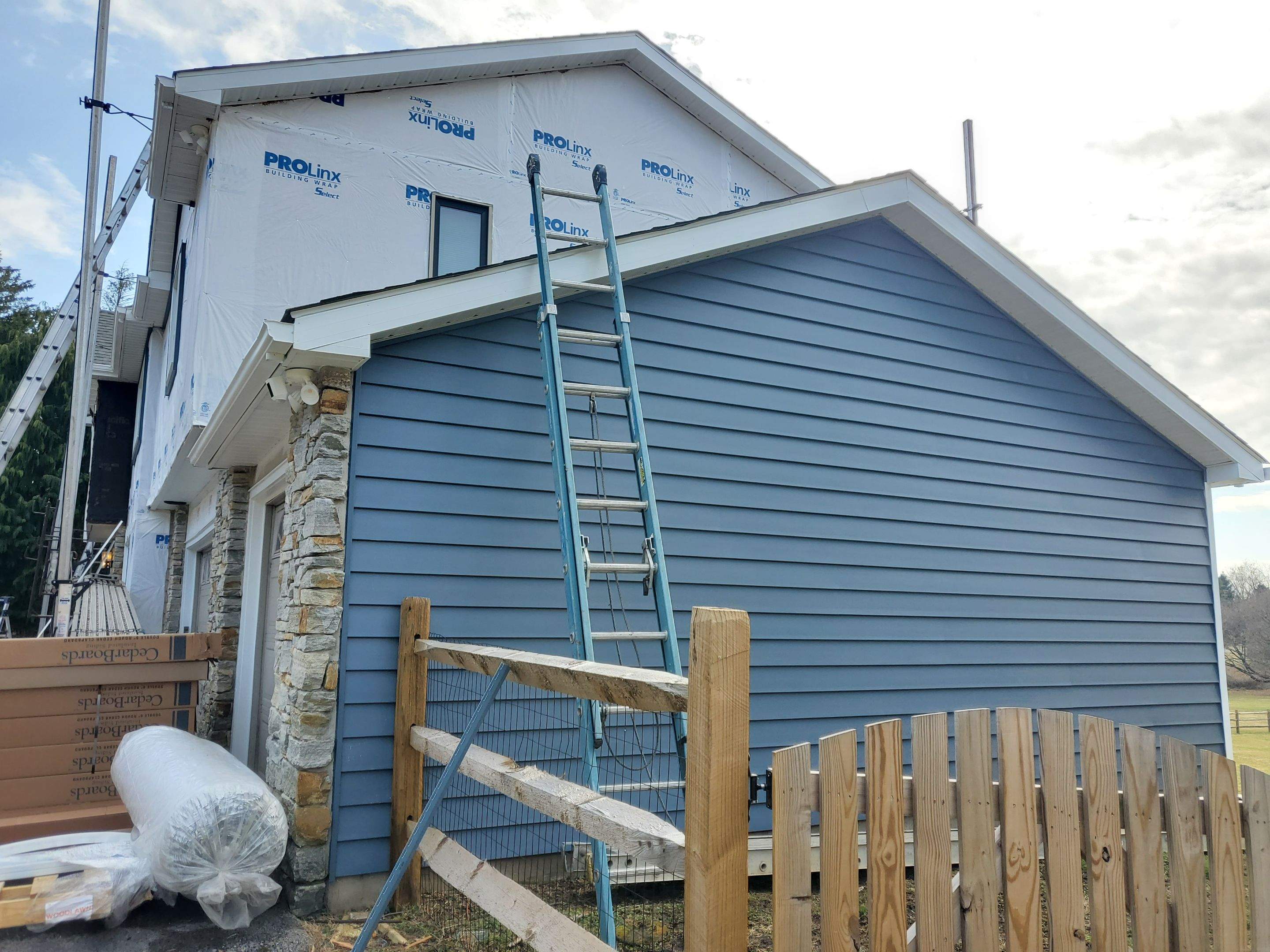 Siding Replacement | Certainteed Pacific Blue by American Home Contractors