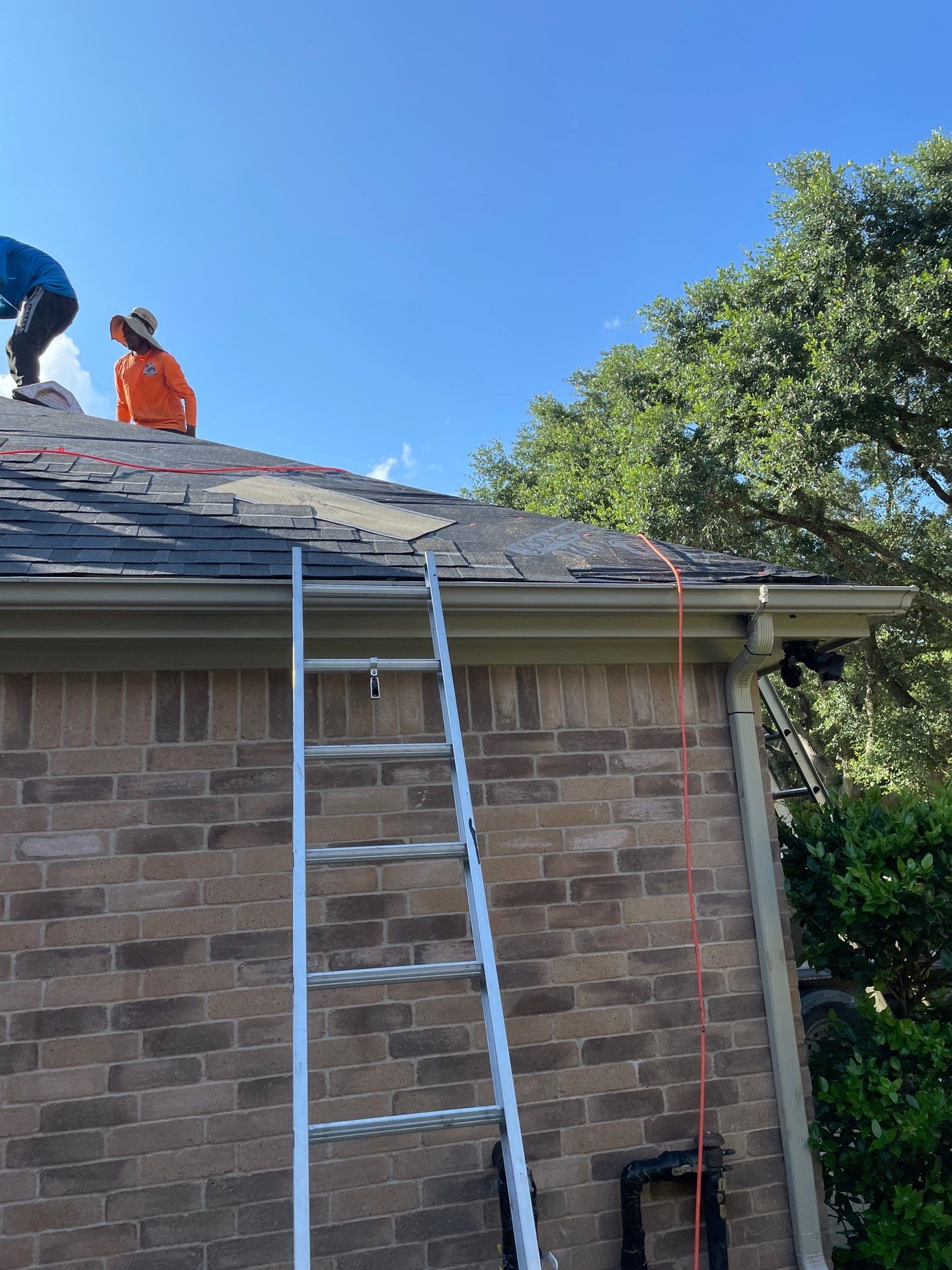 Residential Roofing Installation using Owen's Corning Duration (Lifetime) Shingles by Roof Repair Company