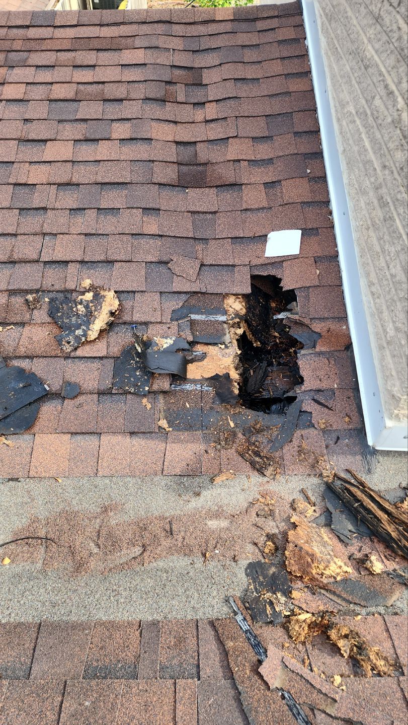 Residential Roofing Installation using Certainteed Landmark Moire Black by Galvan Roofing and Construction